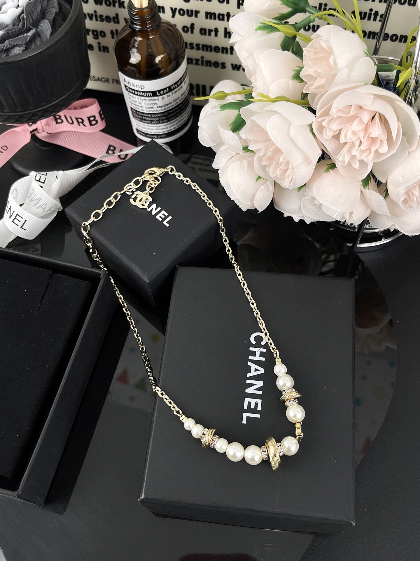 NO:359181,Xiaoxiang new style rotating thread full-diamond double c pearl necklace, Chanel necklace, chanel, necklace19860909小香新款 旋转螺纹 满钻双c 珍珠项链,香奈儿项链,chanel,necklace,Jewelry