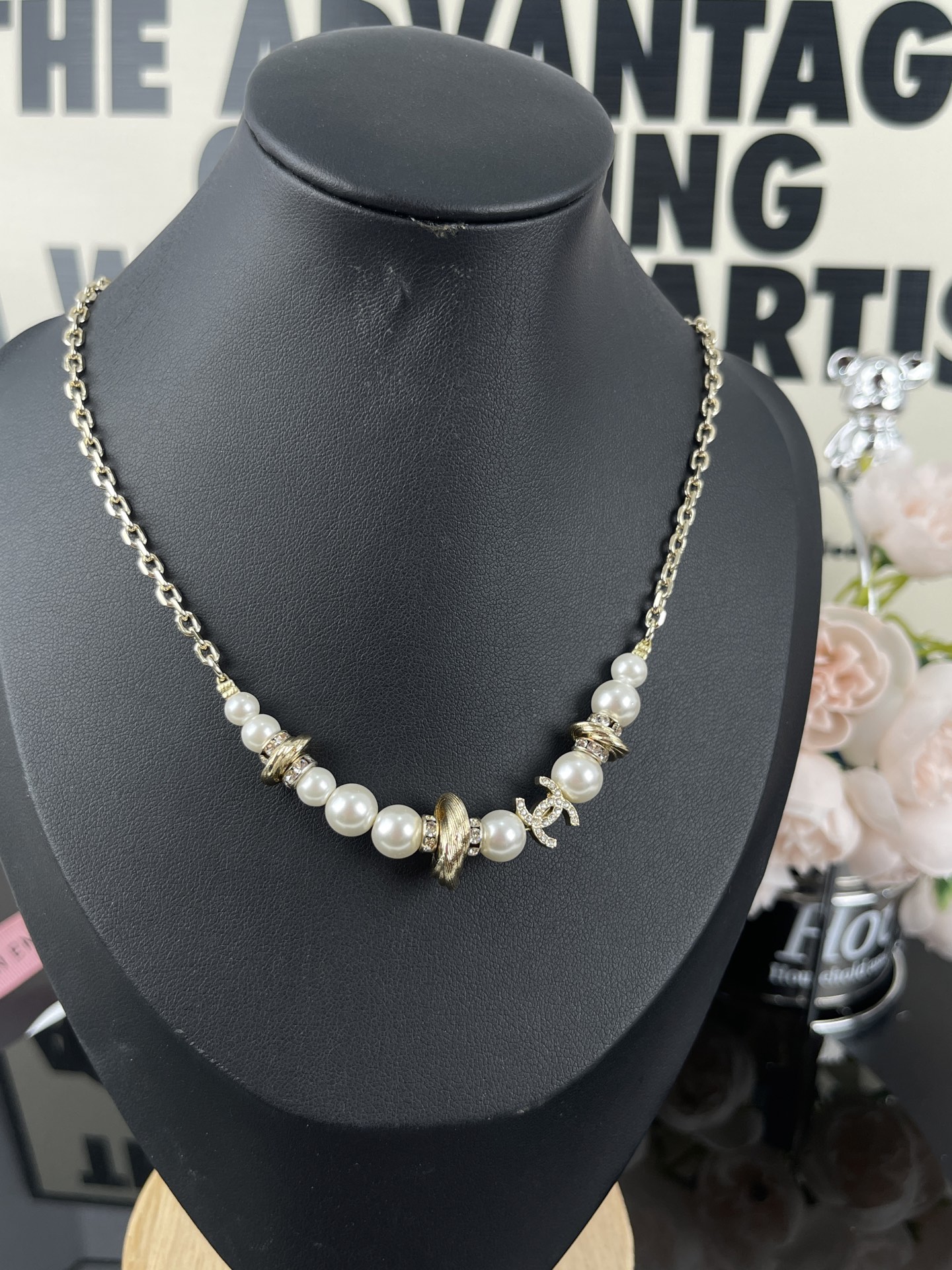 ¥138 
小香新款 旋转螺纹 满钻双c 珍珠项链🍁