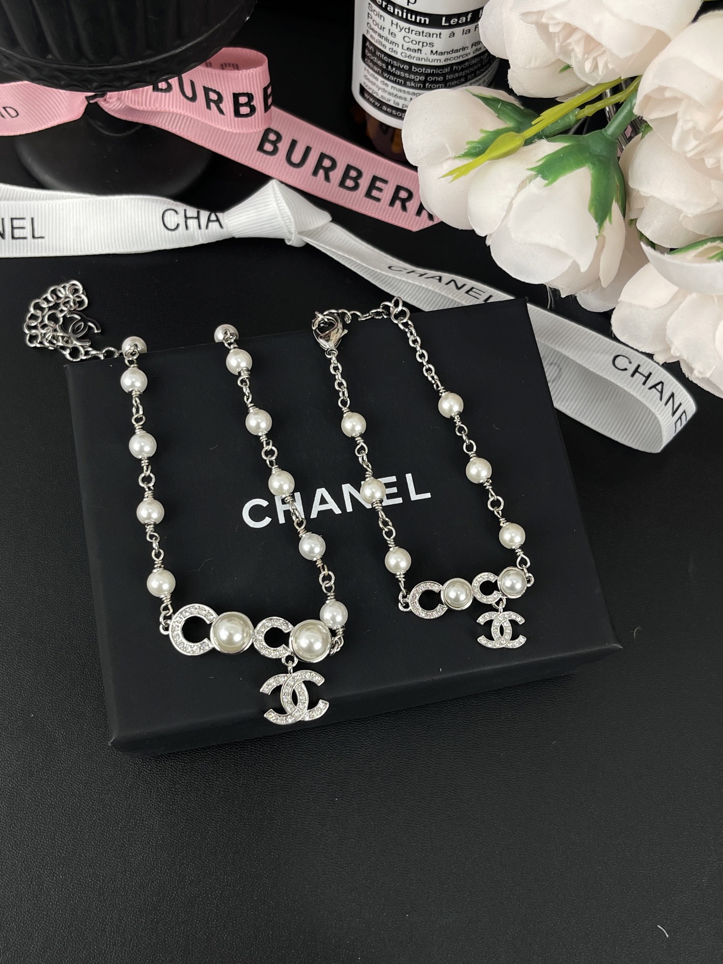 NO:359205,Xiaoxiang new coco full diamond pearl necklace bracelet, Chanel necklace, chanel, necklace, bracelet19860909小香新款coco满钻珍珠 项链手链,香奈儿项链,chanel,necklace,bracelet,Jewelry