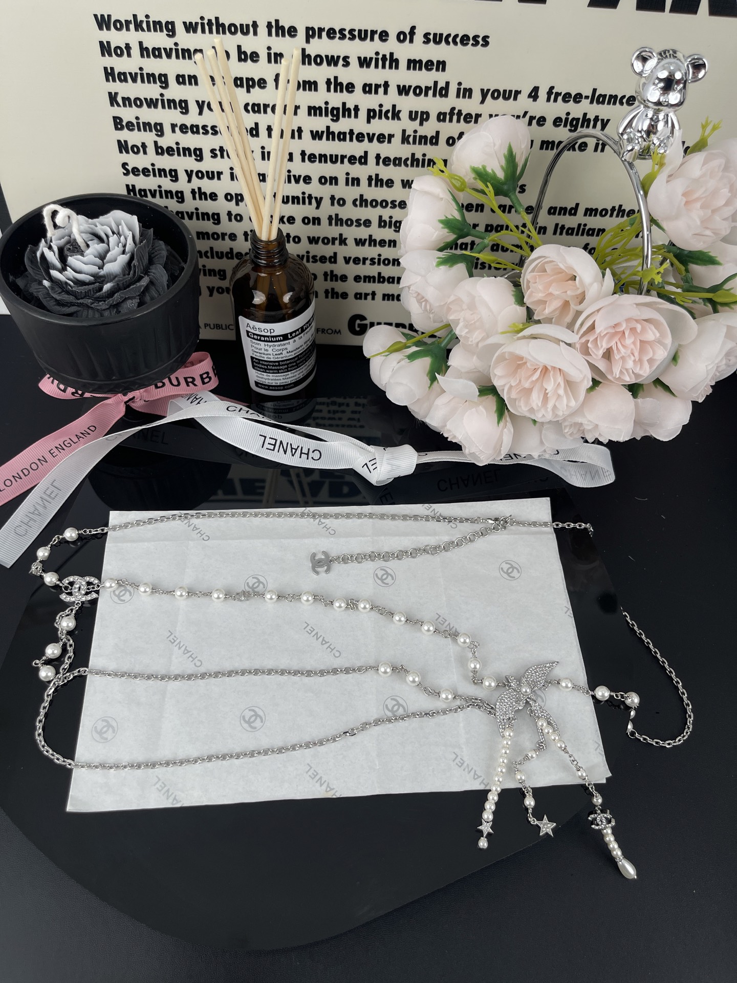NO:359332,Xiaoxiang new style silver full-diamond flying bird heavy industry pearl tassel waist chain can be used as sweater chain, Chanel necklace, chanel, sweaters, necklace19860909小香新款 银色满钻飞鸟 重工珍珠流苏 腰链 可当毛衣链,香奈儿项链,chanel,sweaters,necklace,Jewelry