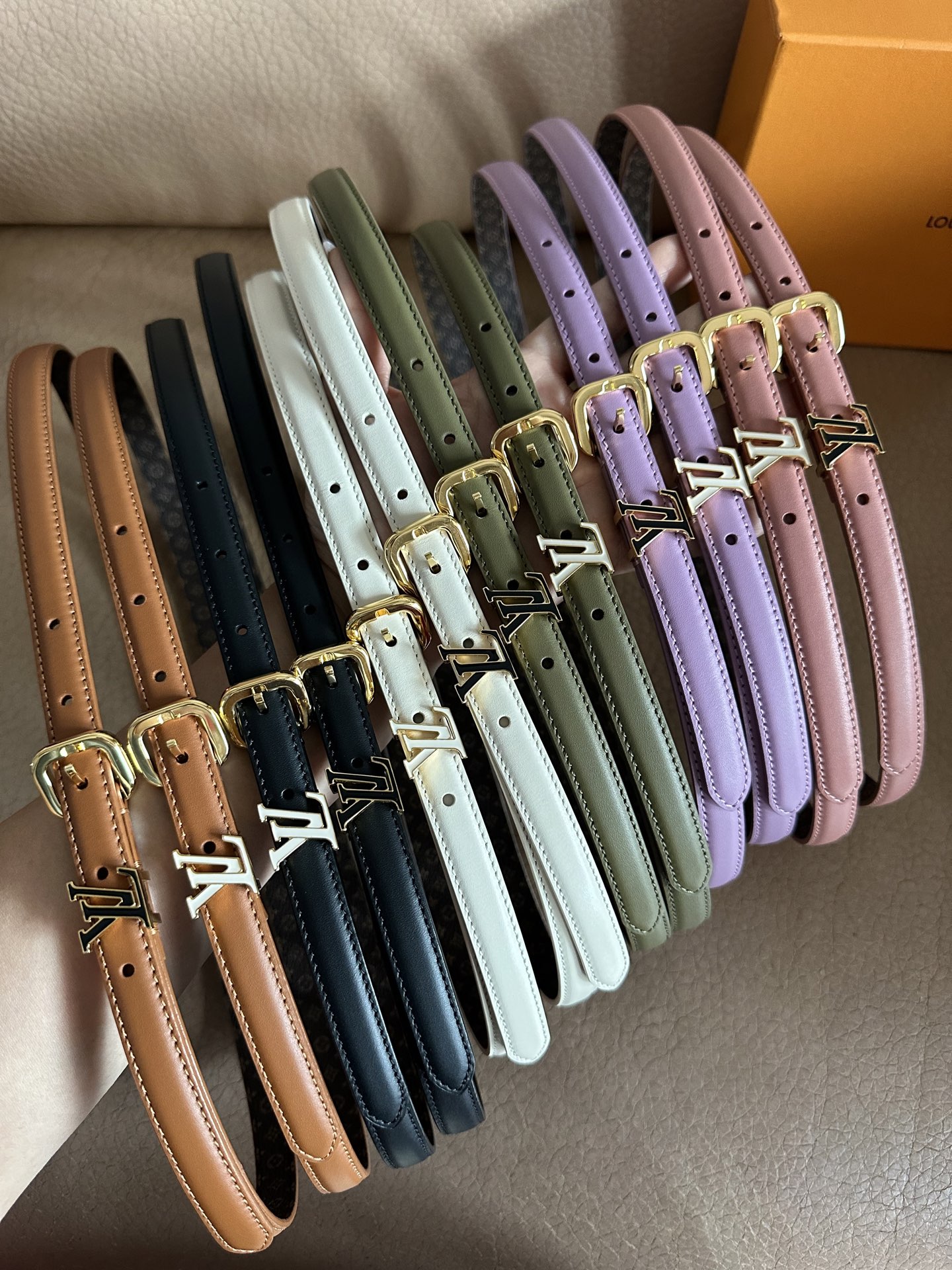 Louis Vuitton Darling Reversible Leather Belt, Iconic LV Buckle, Olive Green 10 i1756720048734 638 0 8