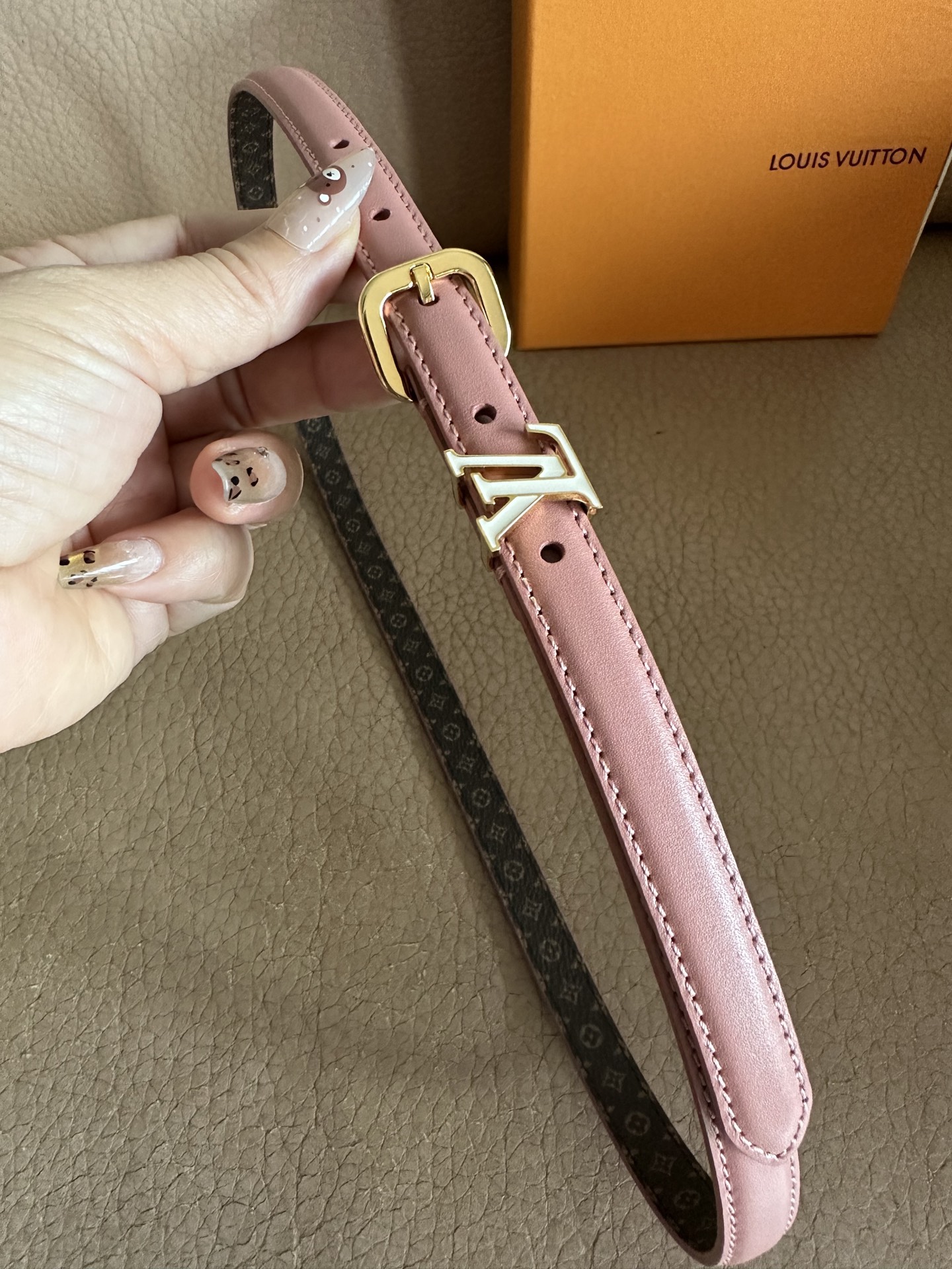 Louis Vuitton Darling Belt: Pink Leather with Iconic LV Buckle, Elegant Style 8 i1756771444539 1245 0 7