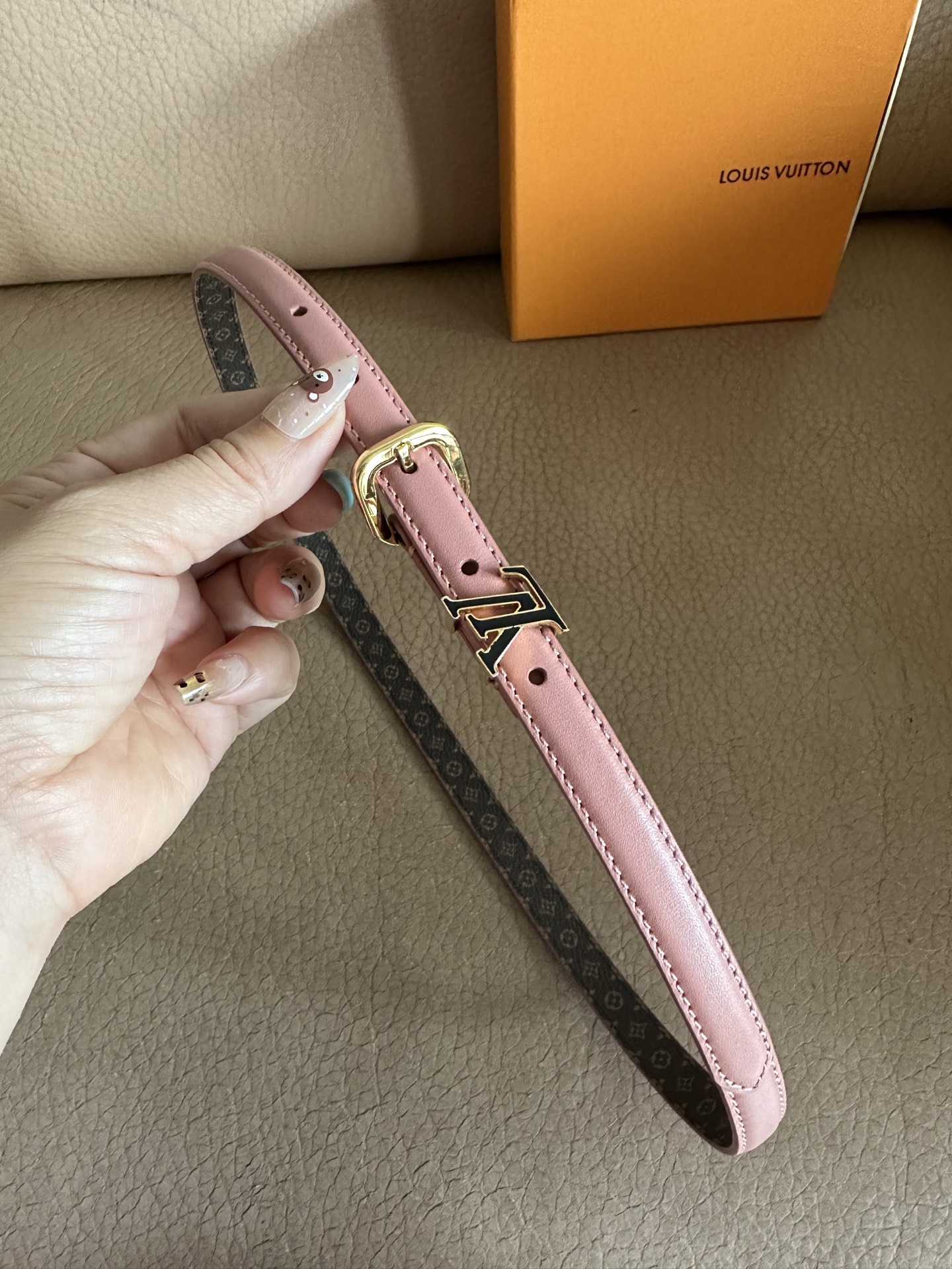 Louis Vuitton Darling Belt: Pink Leather with Iconic LV Buckle, Elegant Style 5 i1756771447166 77 0 4