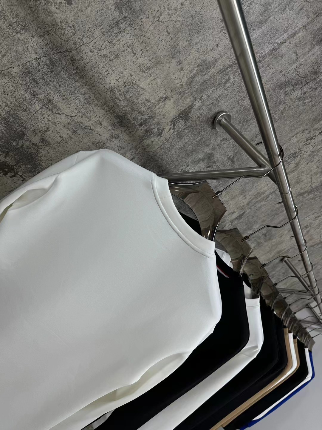 盟可睐 Moncler 高定典藏名品高定成衣时装外套连衣裙衬衫T恤 #718AA07E 9