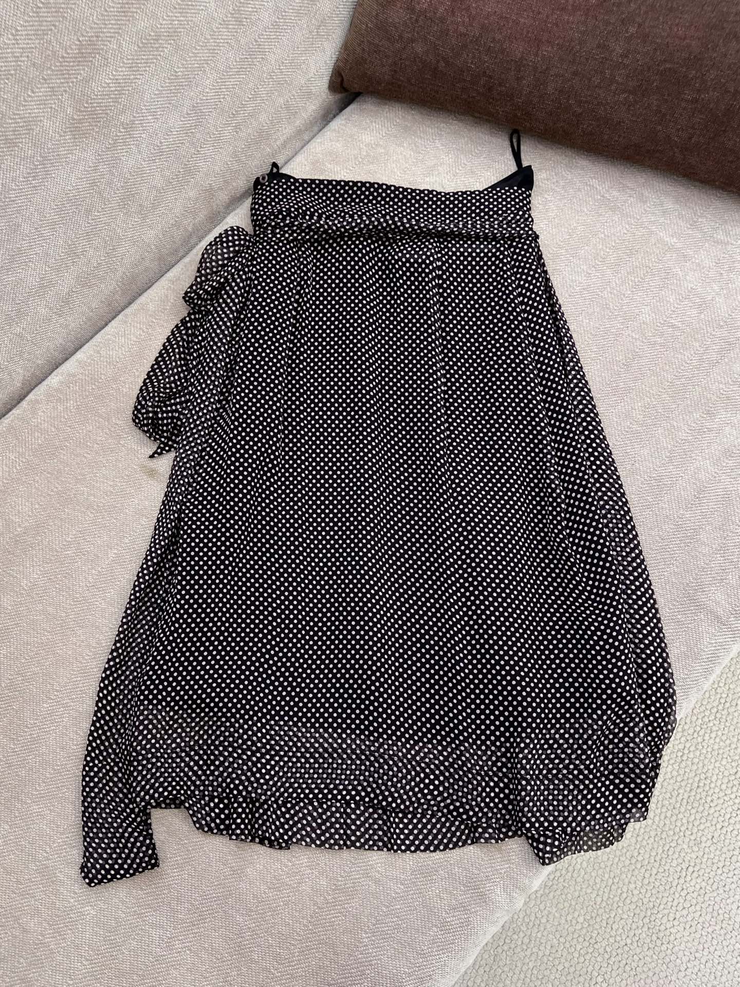 Prada 25SS Polka Dot Print Wrap Silk Skirt | High-Quality Replica 3 i1748563475139 3284 0 1
