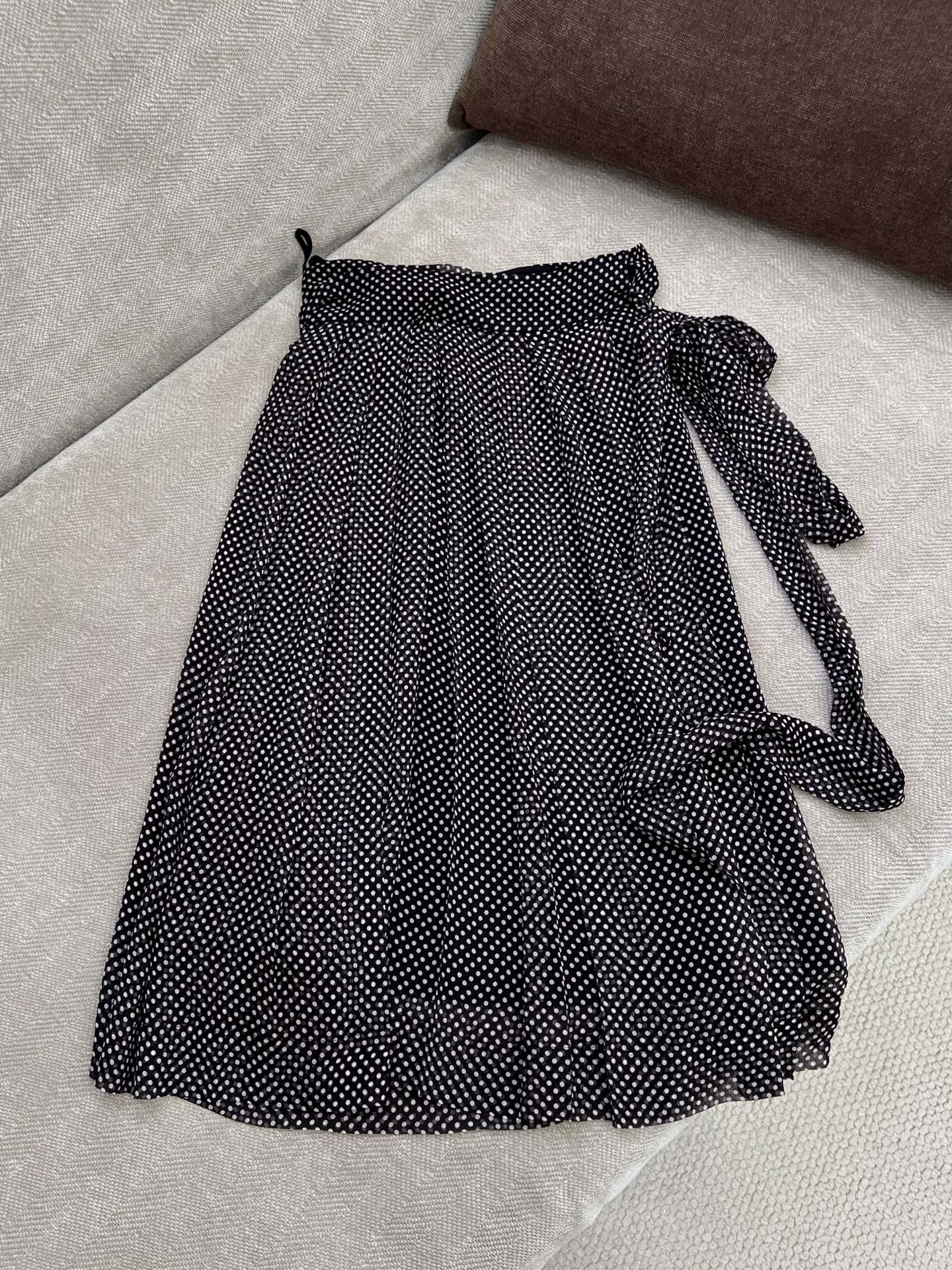 Prada 25SS Polka Dot Print Wrap Silk Skirt | High-Quality Replica 2 i1748563475168 245 0 0