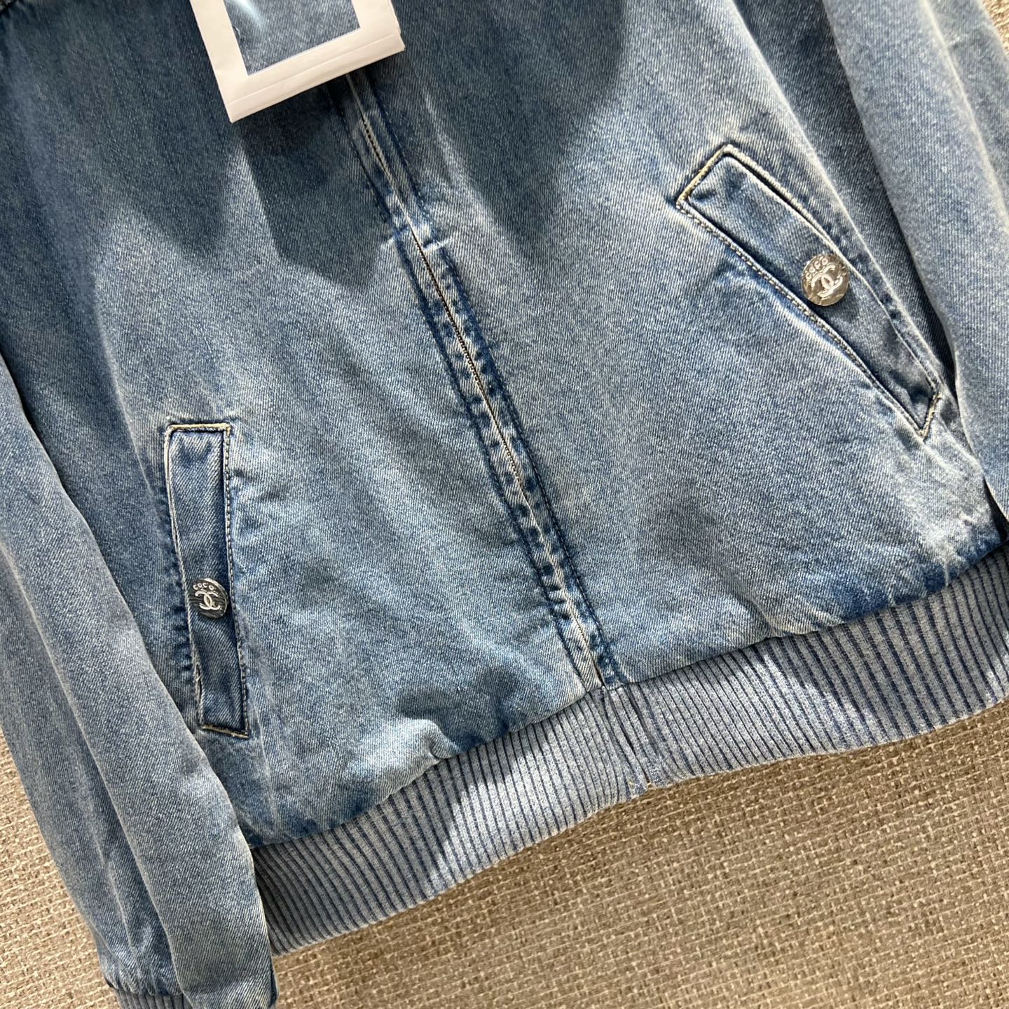 Chanel Coco Beach Denim Jacket with Heart Embroidery - Stylish & Versatile 7 i1750211046221 696 0 5