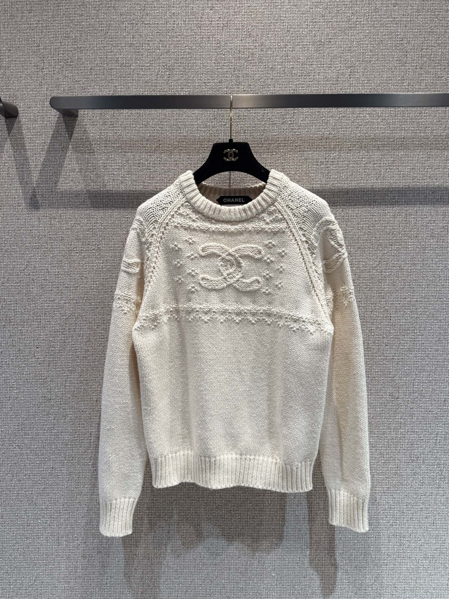 Chanel 25B Cashmere Knit Sweater with Hand-Crocheted Double C Logo 2 i1759022960880 4311 0 0