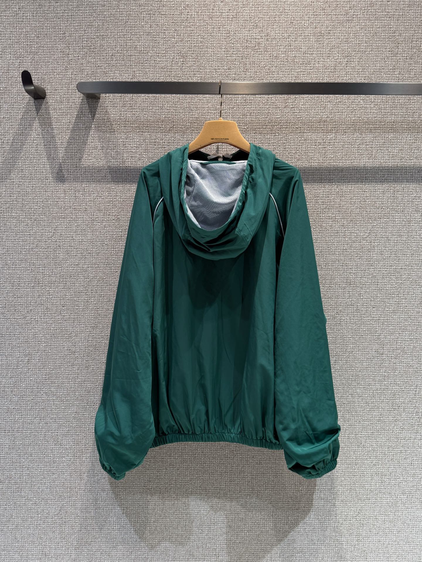 Miu Miu x New Balance Tennis-Themed Hoodie: Sporty Chic & Fashion-Forward 3 i1759027967621 9600 0 1