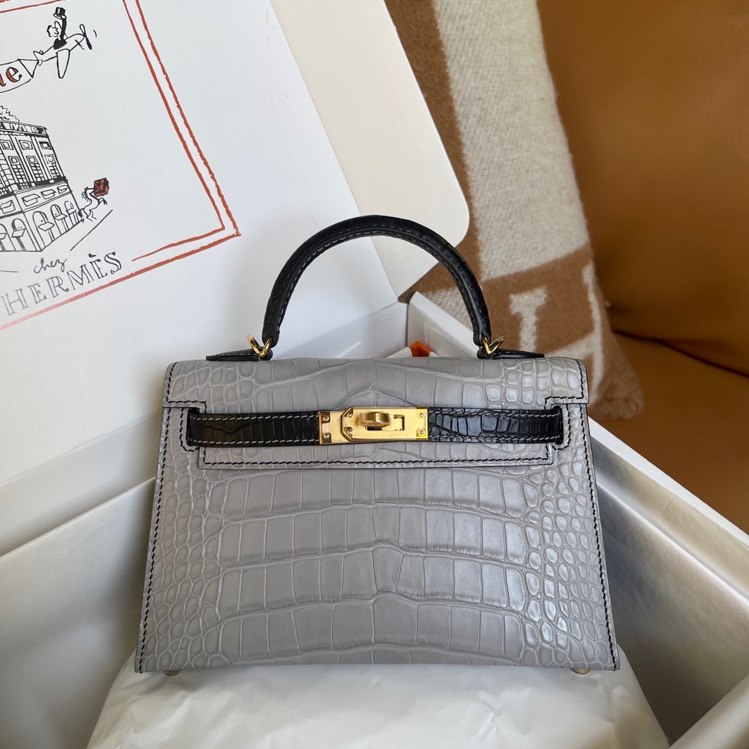 Hermès 25 new products launched for Hong Kong customer ordering