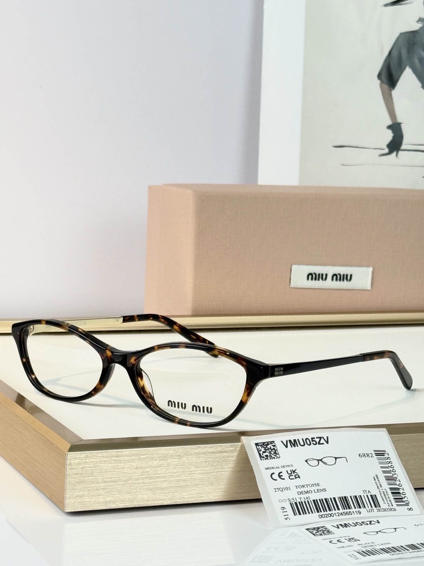 MiuMiu sunglassesMiuMiu sunglasses