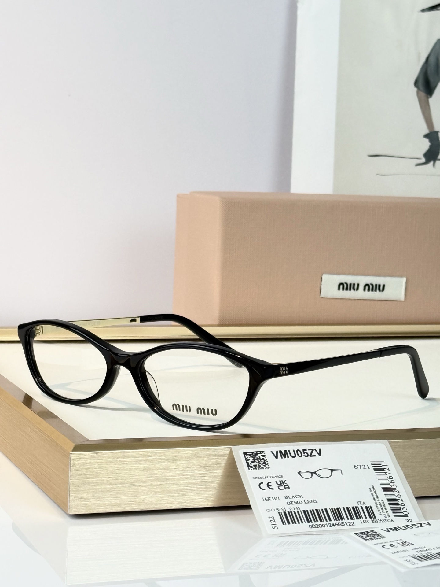 MiuMiu sunglassesMiuMiu sunglasses