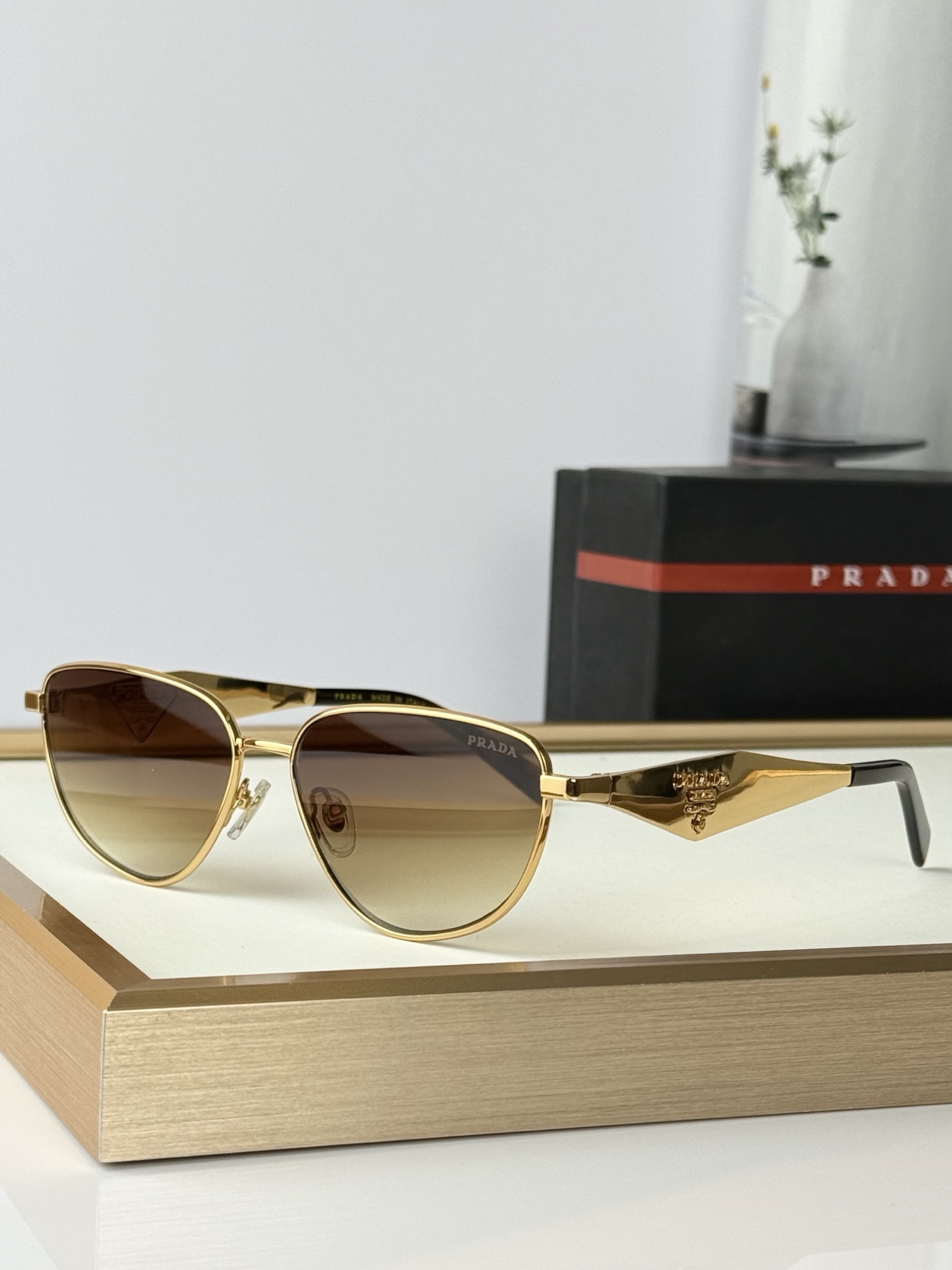 PRADAMOD：PR D51SSize：58口15-147
