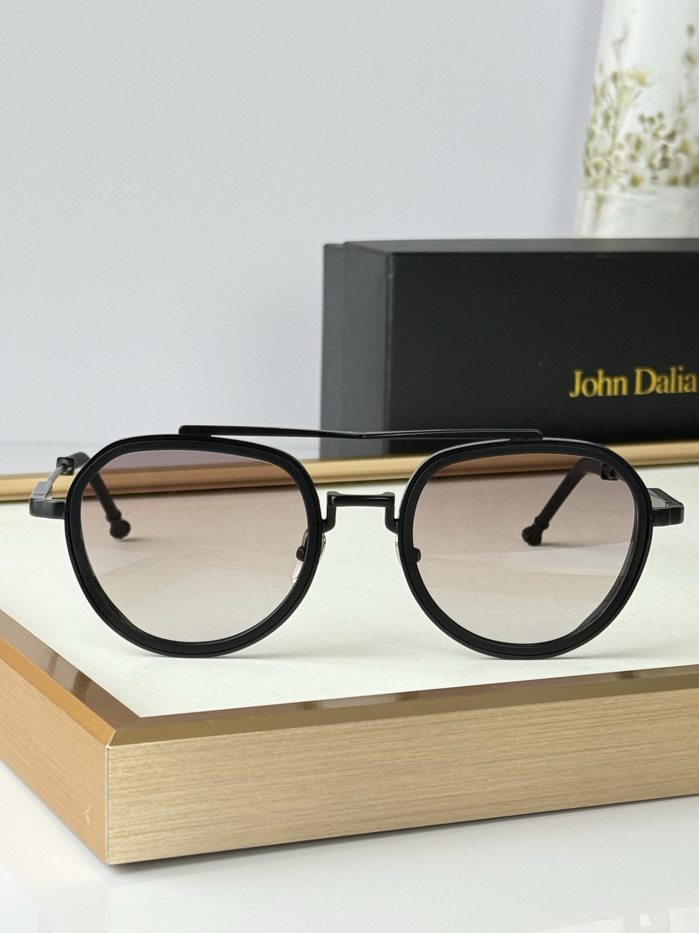 John DailaMODEL:  JOHNDALIASIZE: 52口22-145