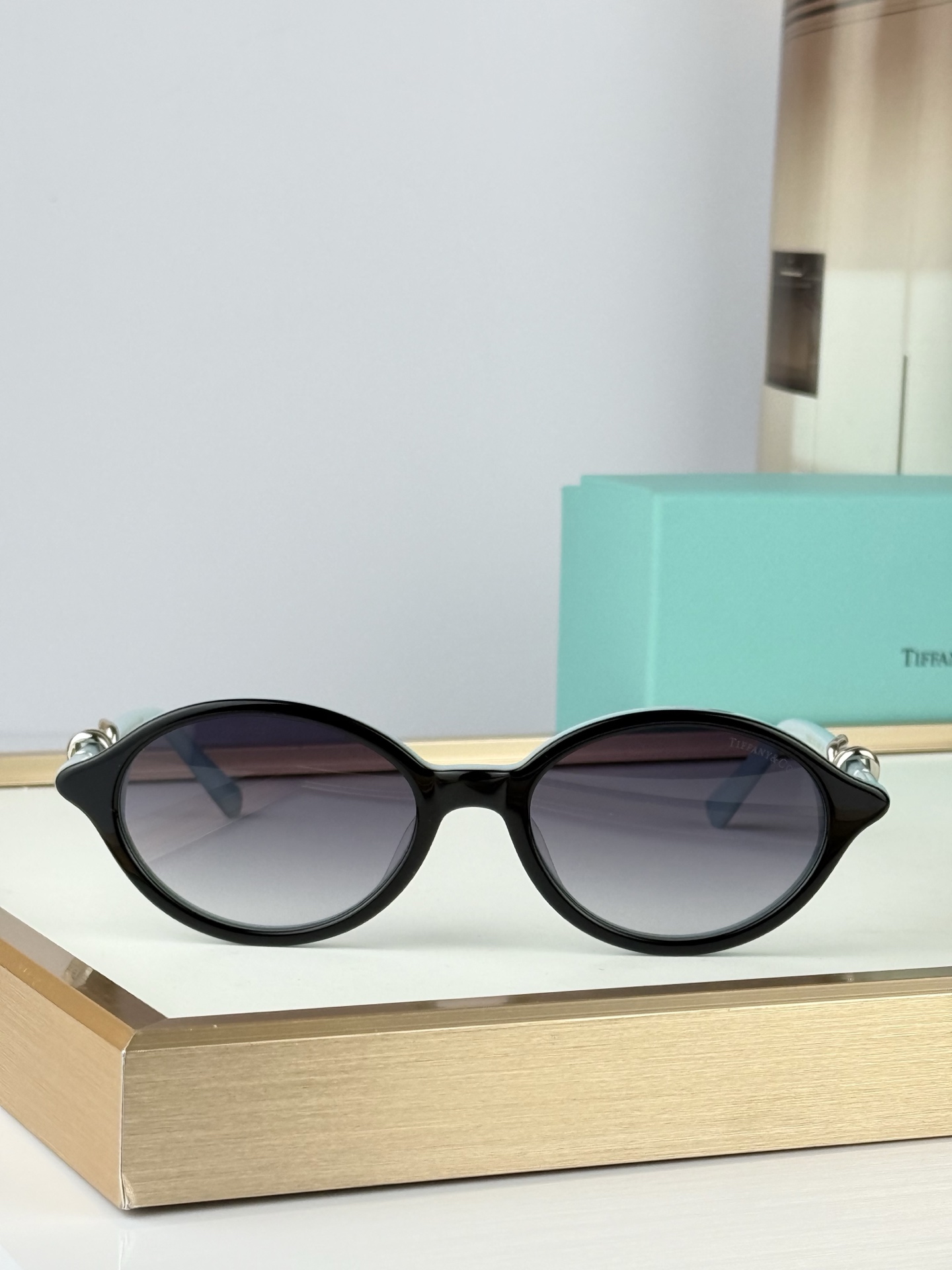 Tiffany&Co.Mod：TF2249BSize：53口19-145