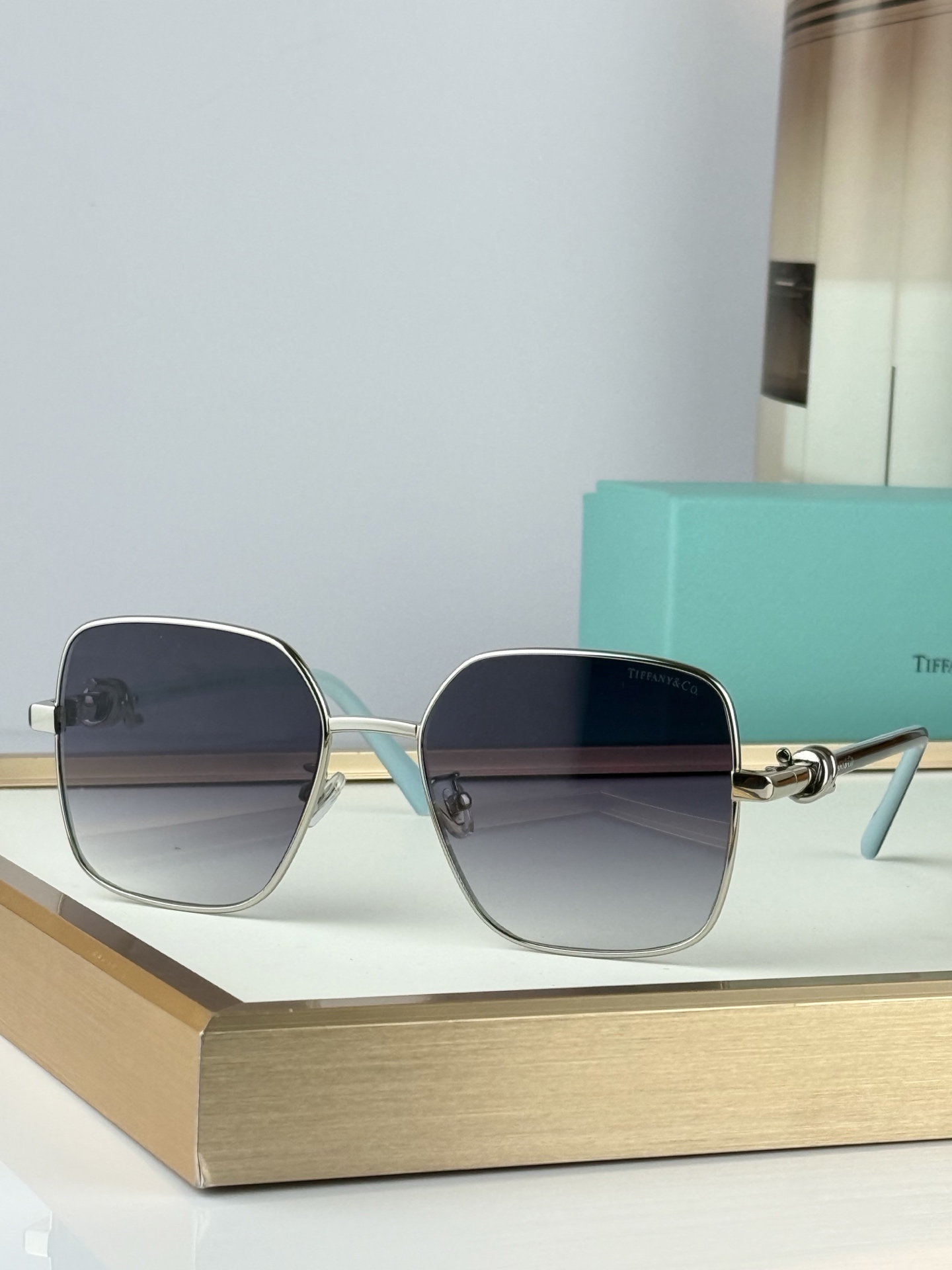 Tiffany&Co.Mod：TF3122Size：57口18-145