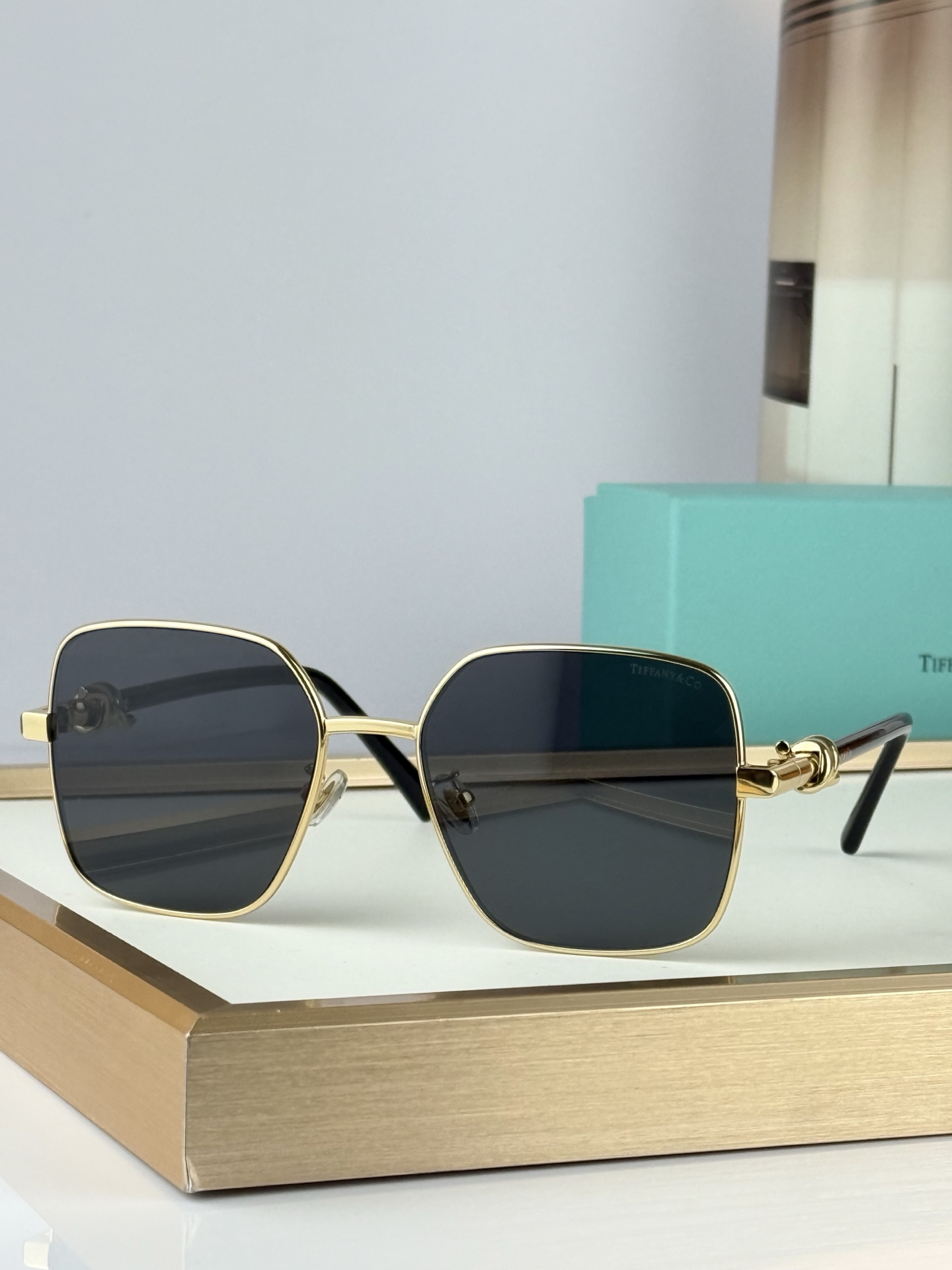 Tiffany&Co.Mod：TF3122Size：57口18-145