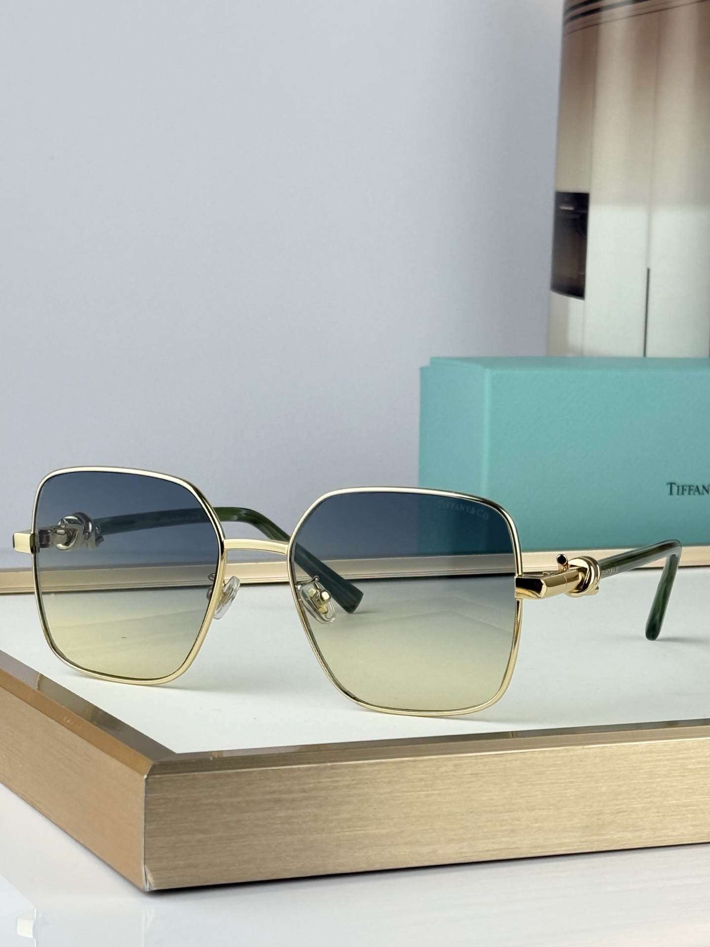 Tiffany&Co.Mod：TF3122Size：57口18-145
