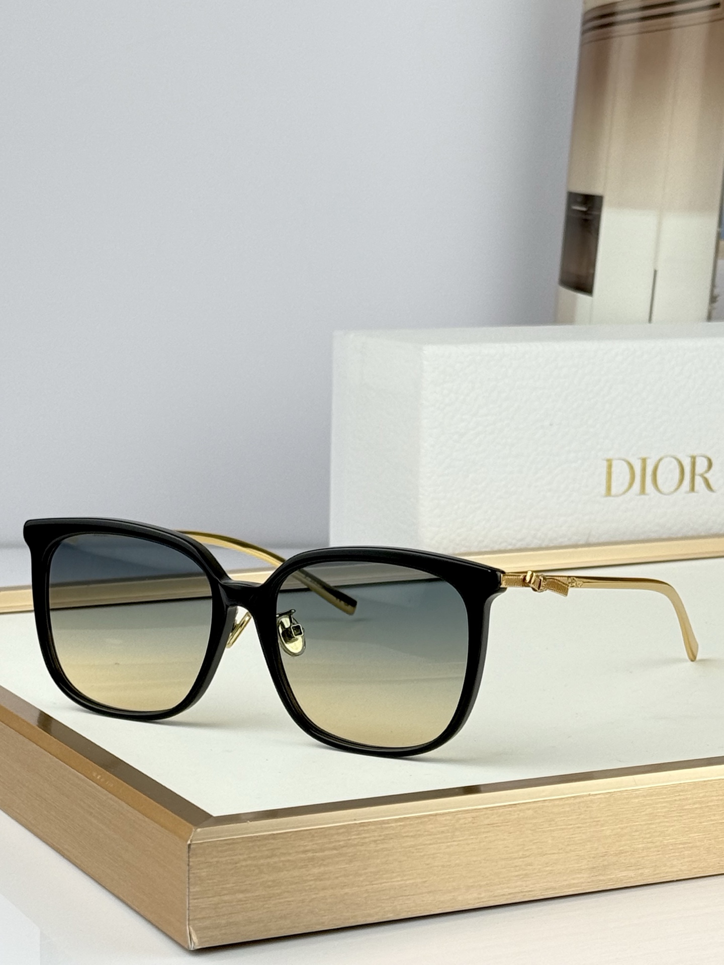 DIORMOD：Dior Bow S1FSize：57口17-145