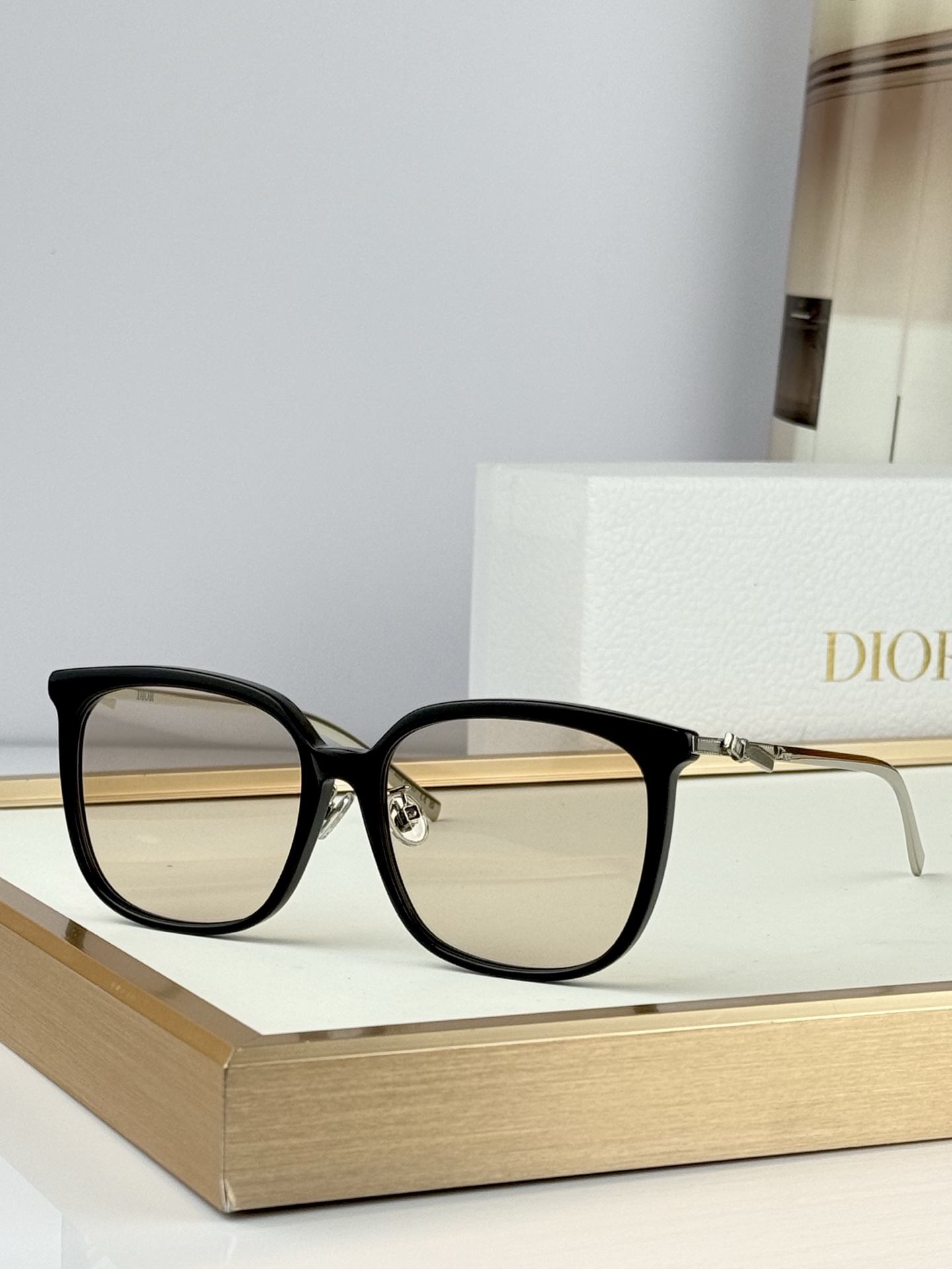 DIORMOD：Dior Bow S1FSize：57口17-145