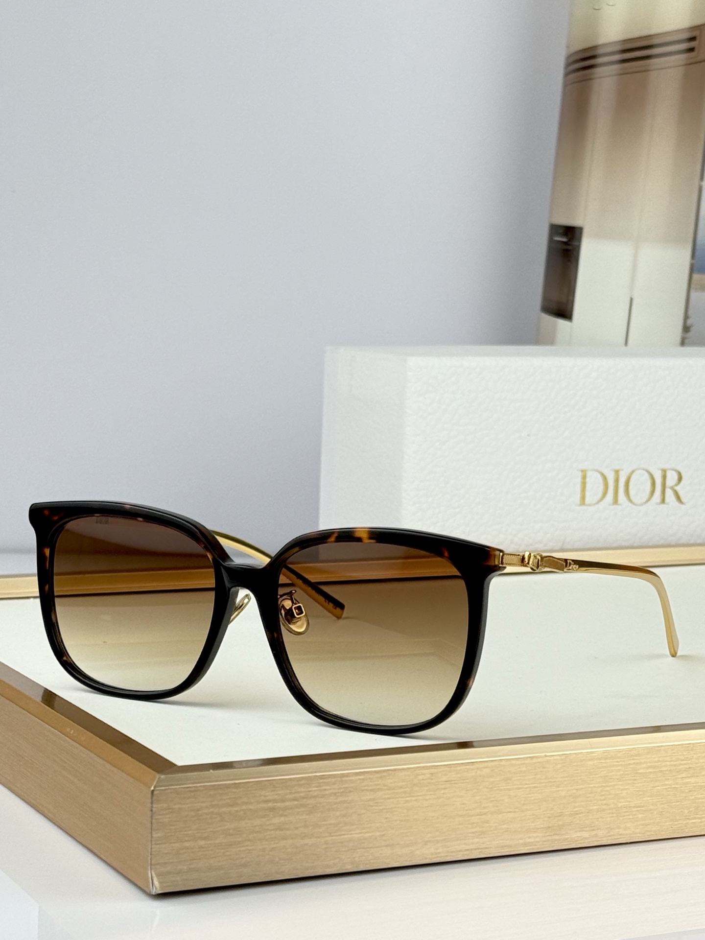 DIORMOD：Dior Bow S1FSize：57口17-145