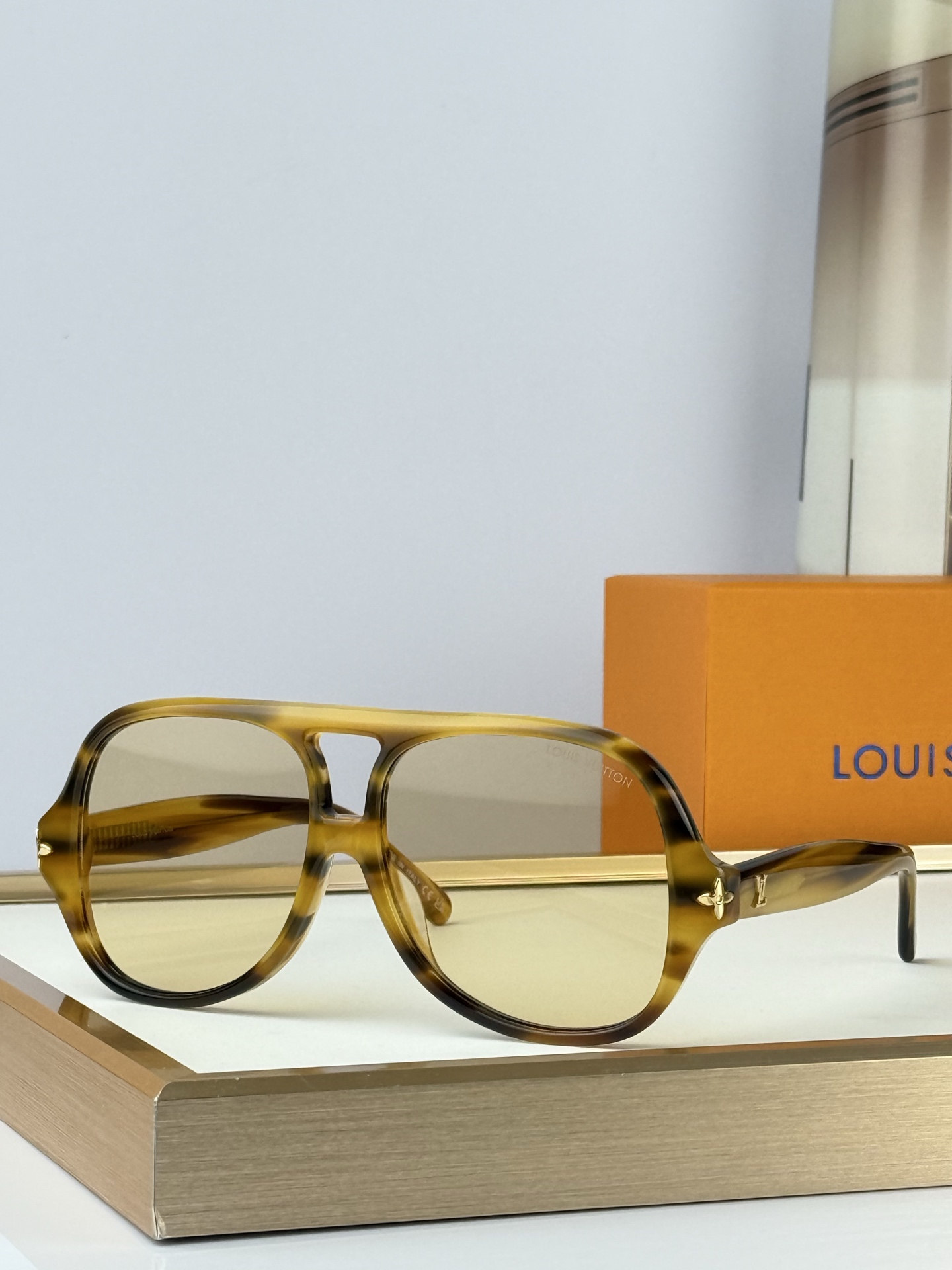 LOUIS VUITTONMOD：Z3476UOversizedSize：58口14 140