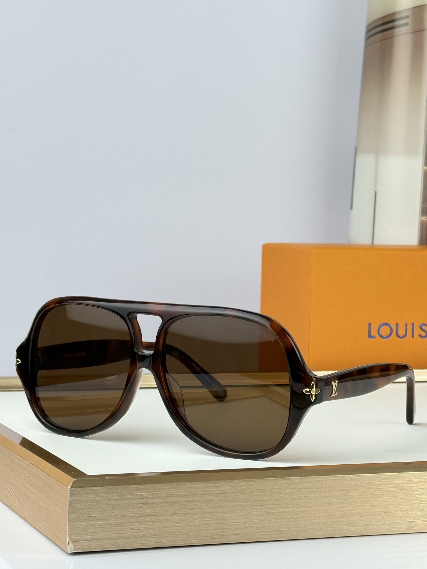 LOUIS VUITTONMOD：Z3476UOversizedSize：58口14 140