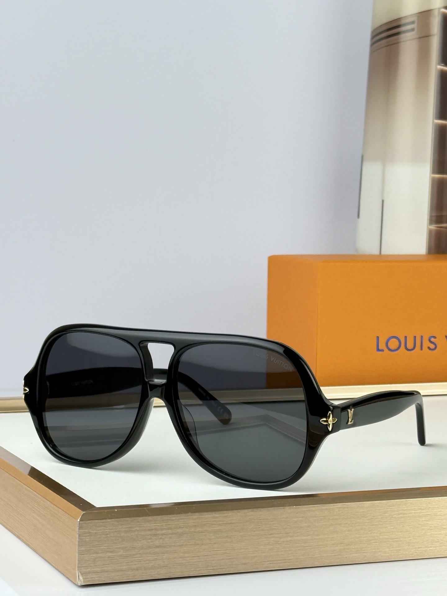 LOUIS VUITTONMOD：Z3476UOversizedSize：58口14 140