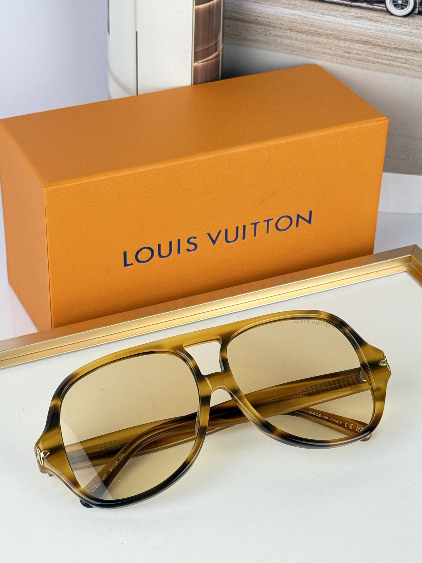 LOUIS VUITTON MOD：Z3476U Oversized Size：58口14 140 