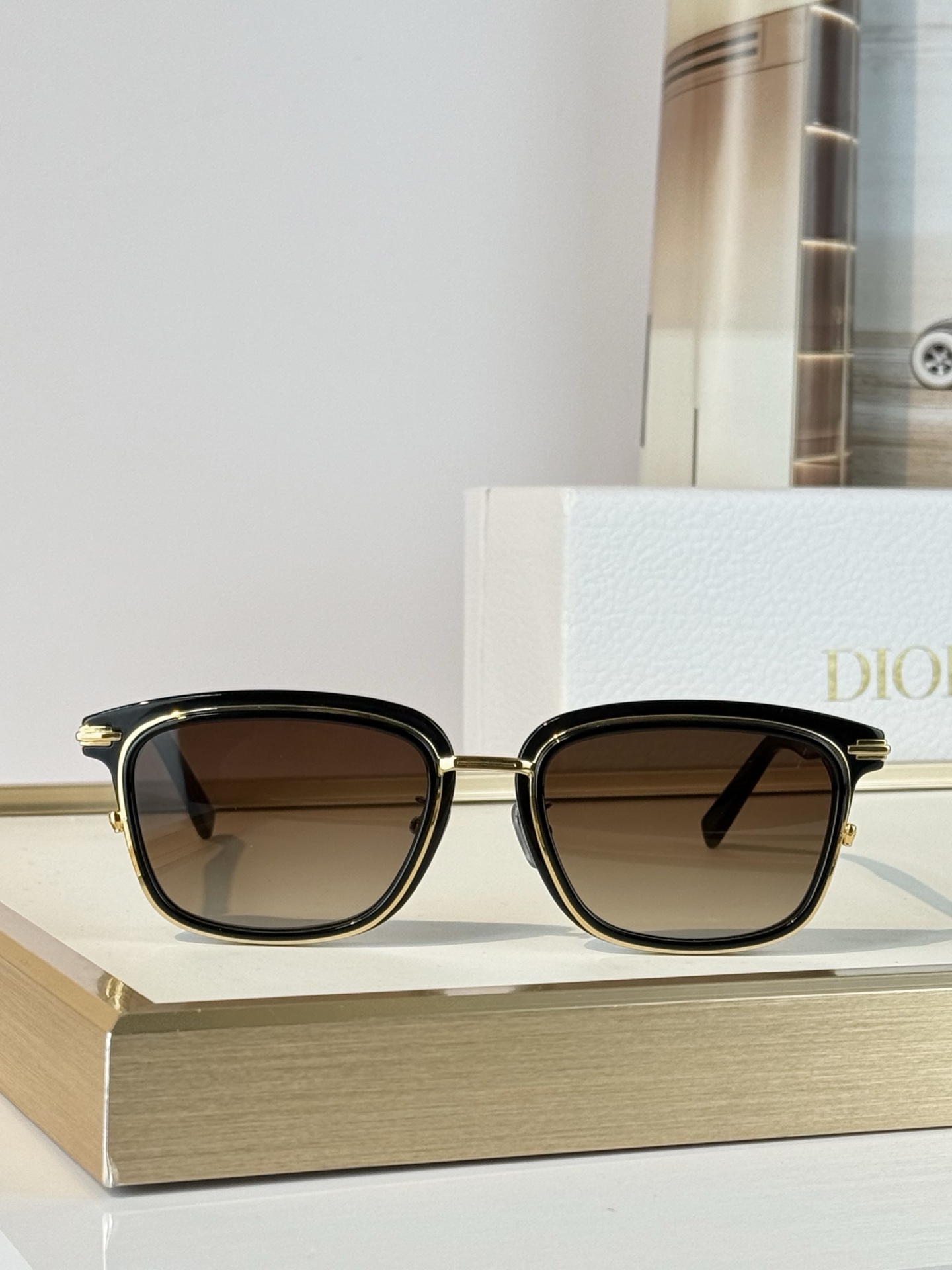 DIO*MODEL：DiorBlackSuit S18FSIZE：52口20-150