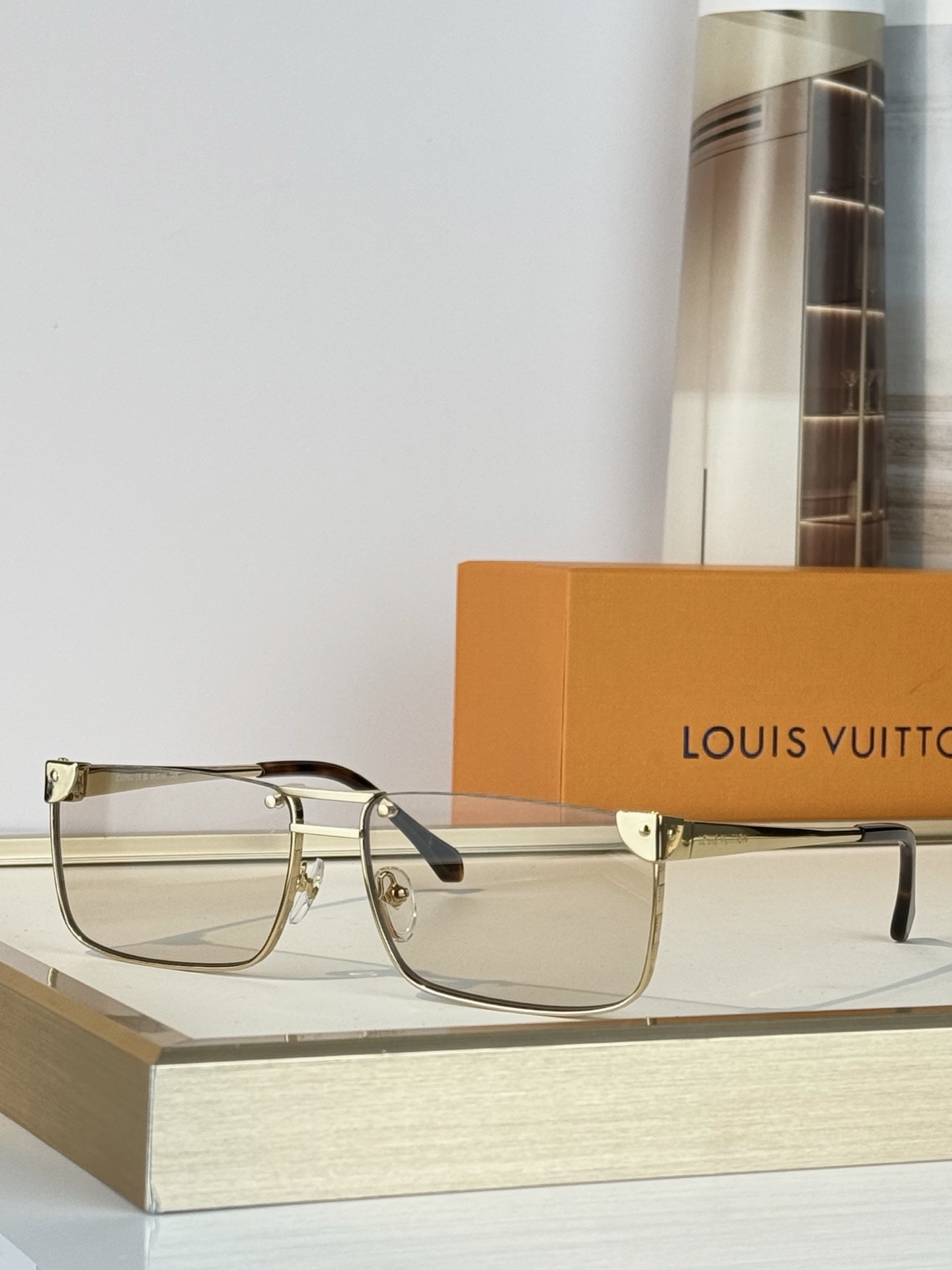 LOUIS VUITTO*MODEL：Z3206USIZE：60口16-145