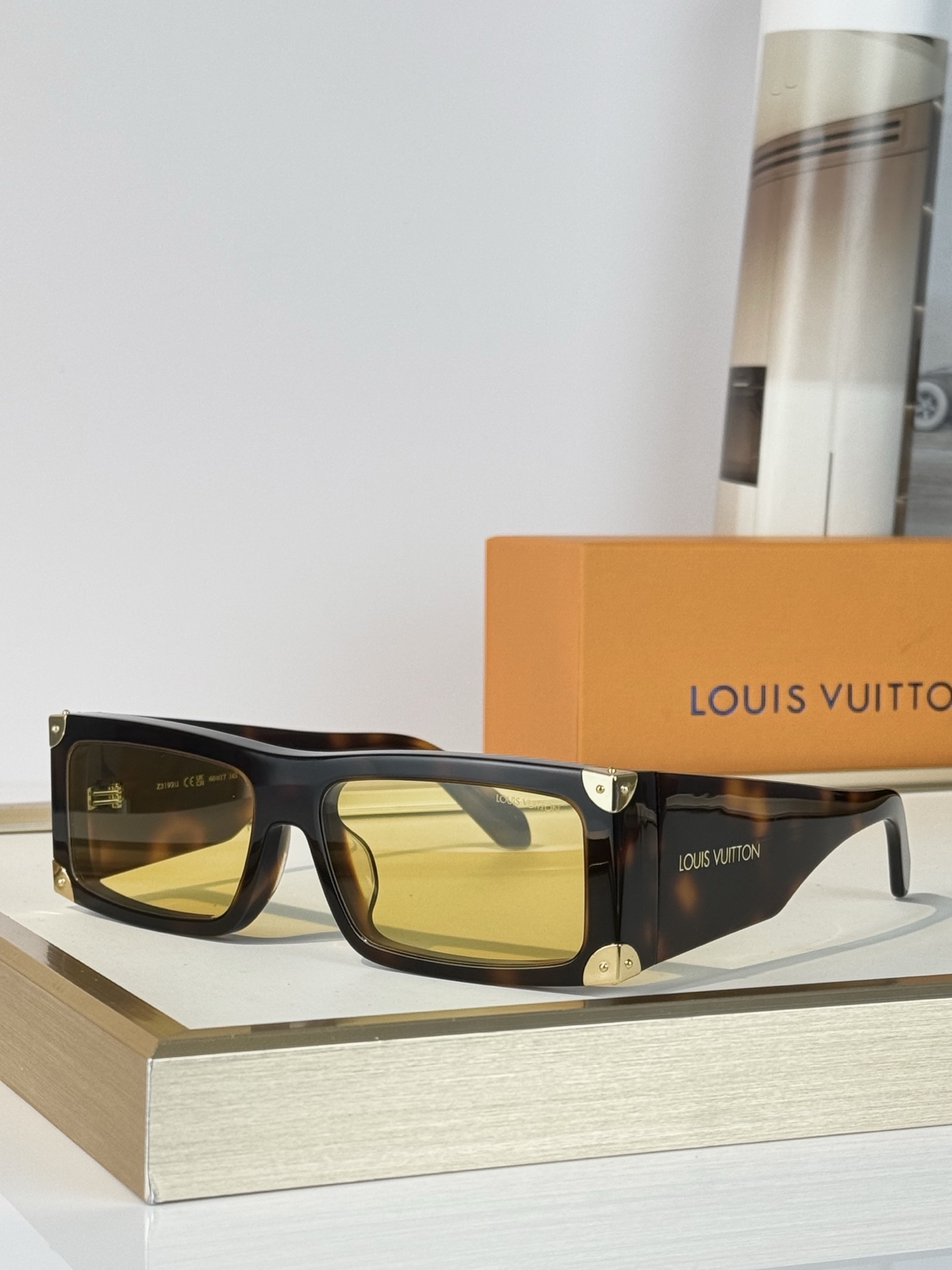 LOUIS VUITTO*MODEL：Z3157U Z3158U Z3191U Z3192U Z3269