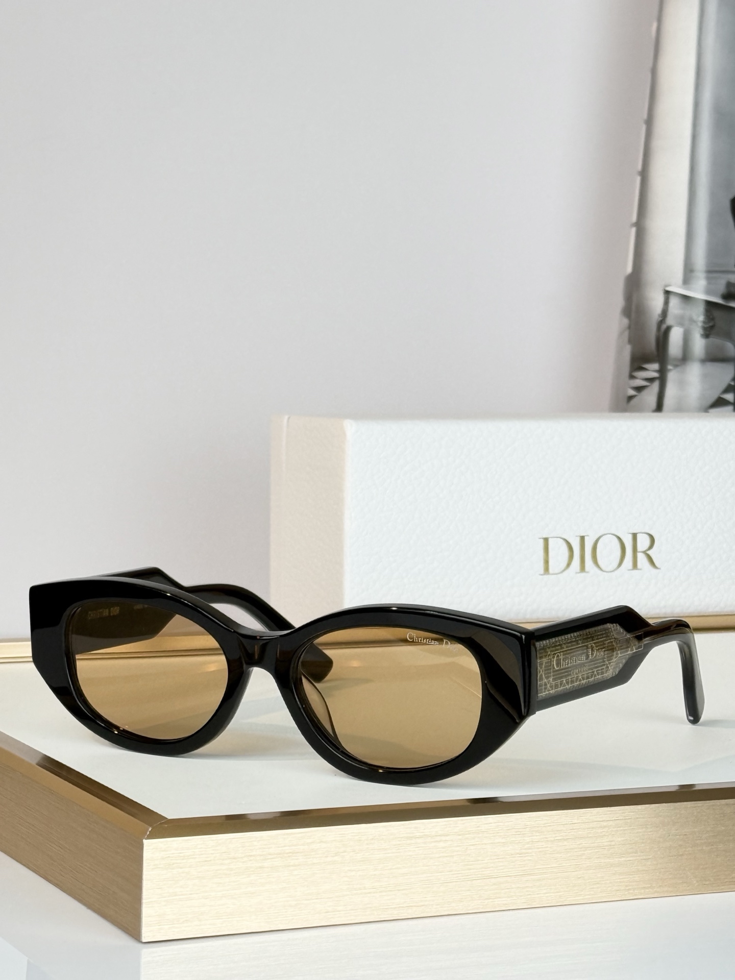 DIO*DSGTA54UCRSIZE：54口18-145