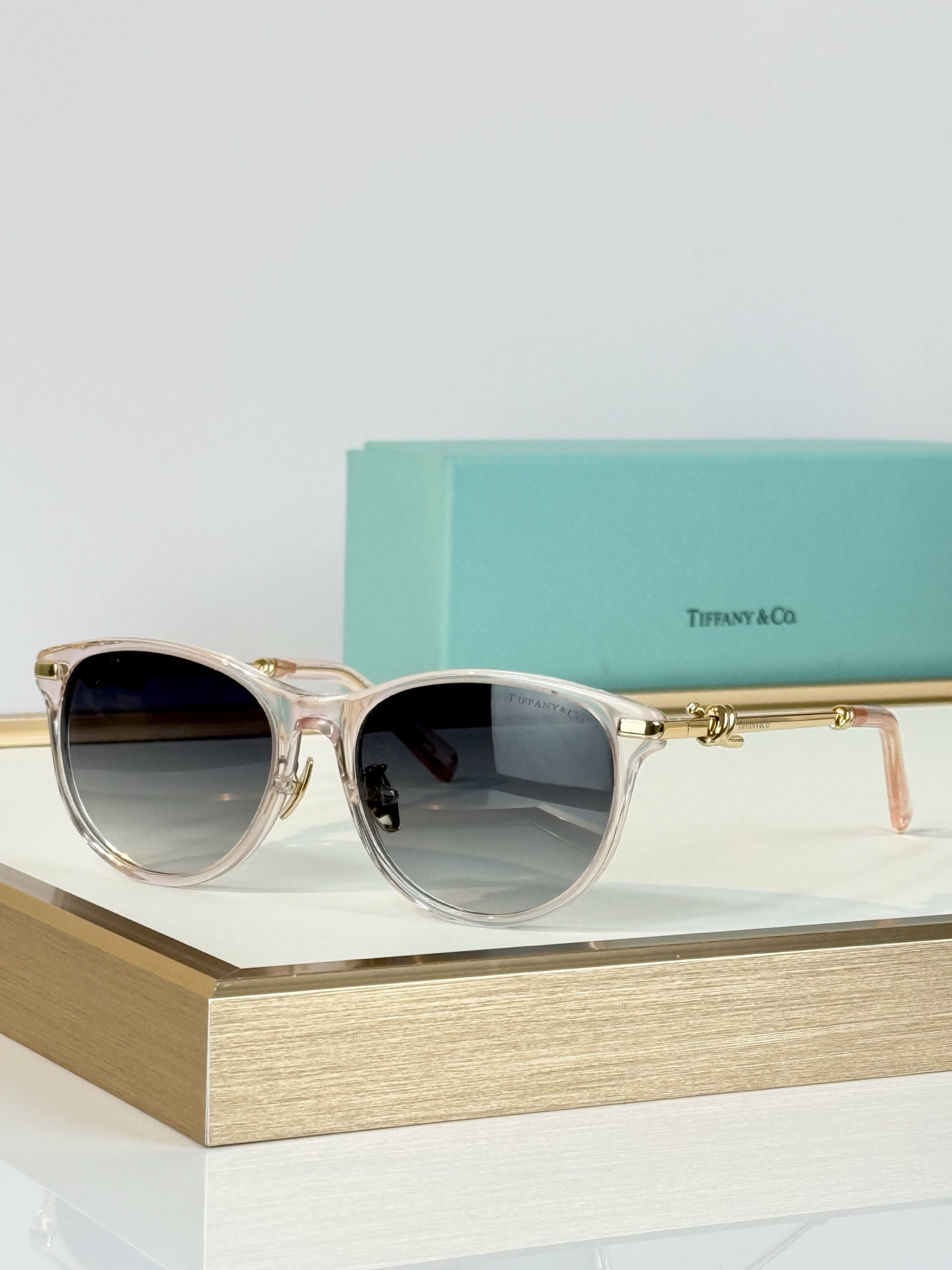 TIFFANY&Co. MODEL：OTF2279D SIZE：51口17-145  