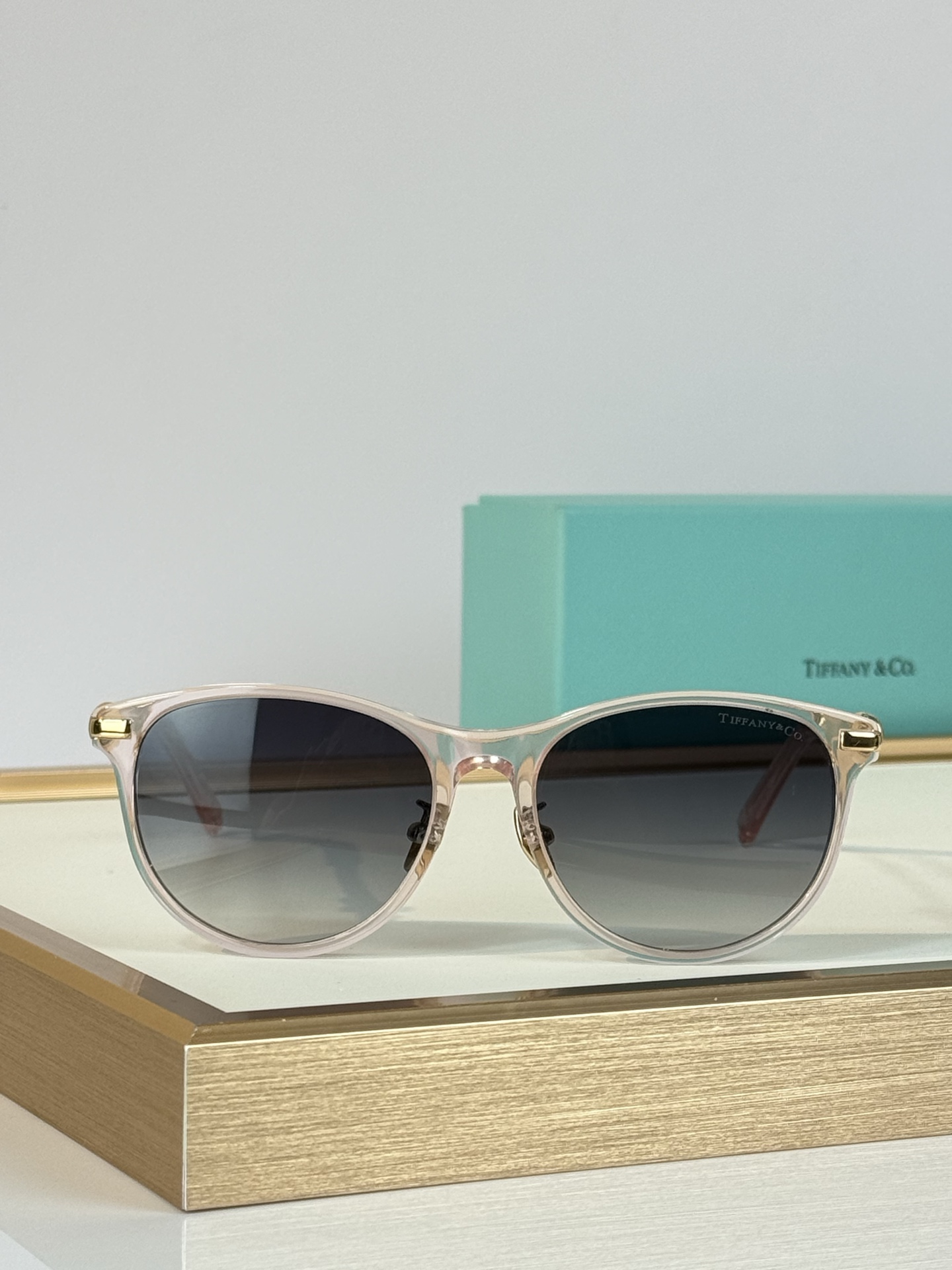 TIFFANY&Co. MODEL：OTF2279D SIZE：51口17-145  