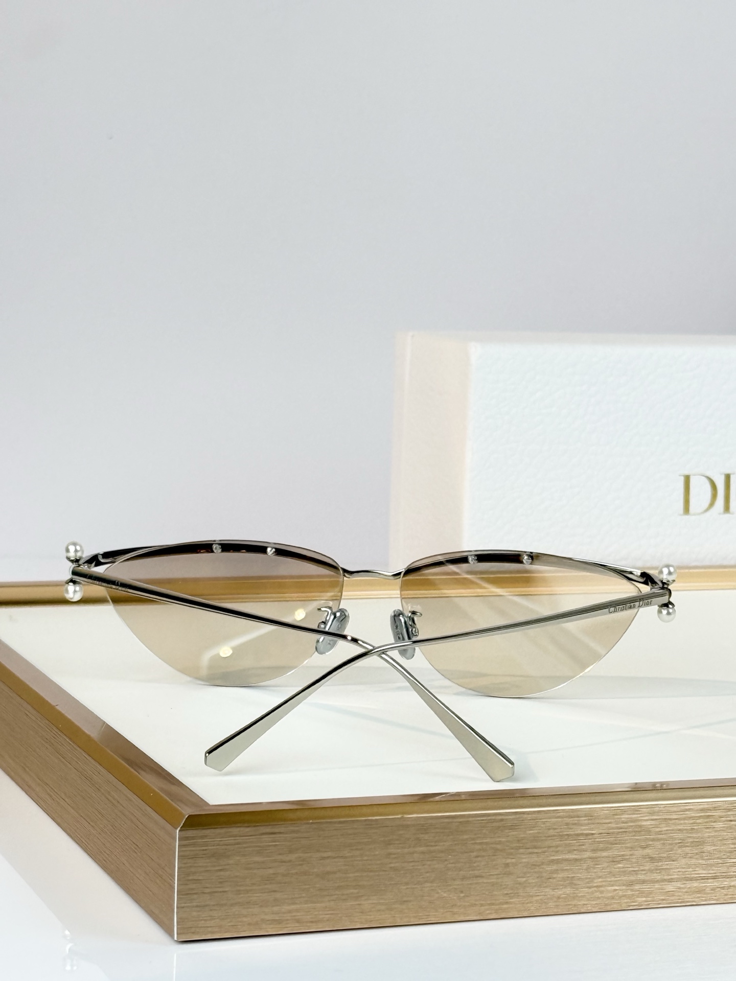 DIO* MOD：DiorTribales B2U SIZE：61口11-140 
