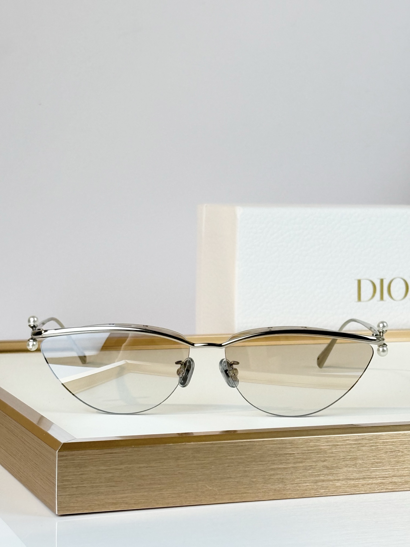 DIO* MOD：DiorTribales B2U SIZE：61口11-140 