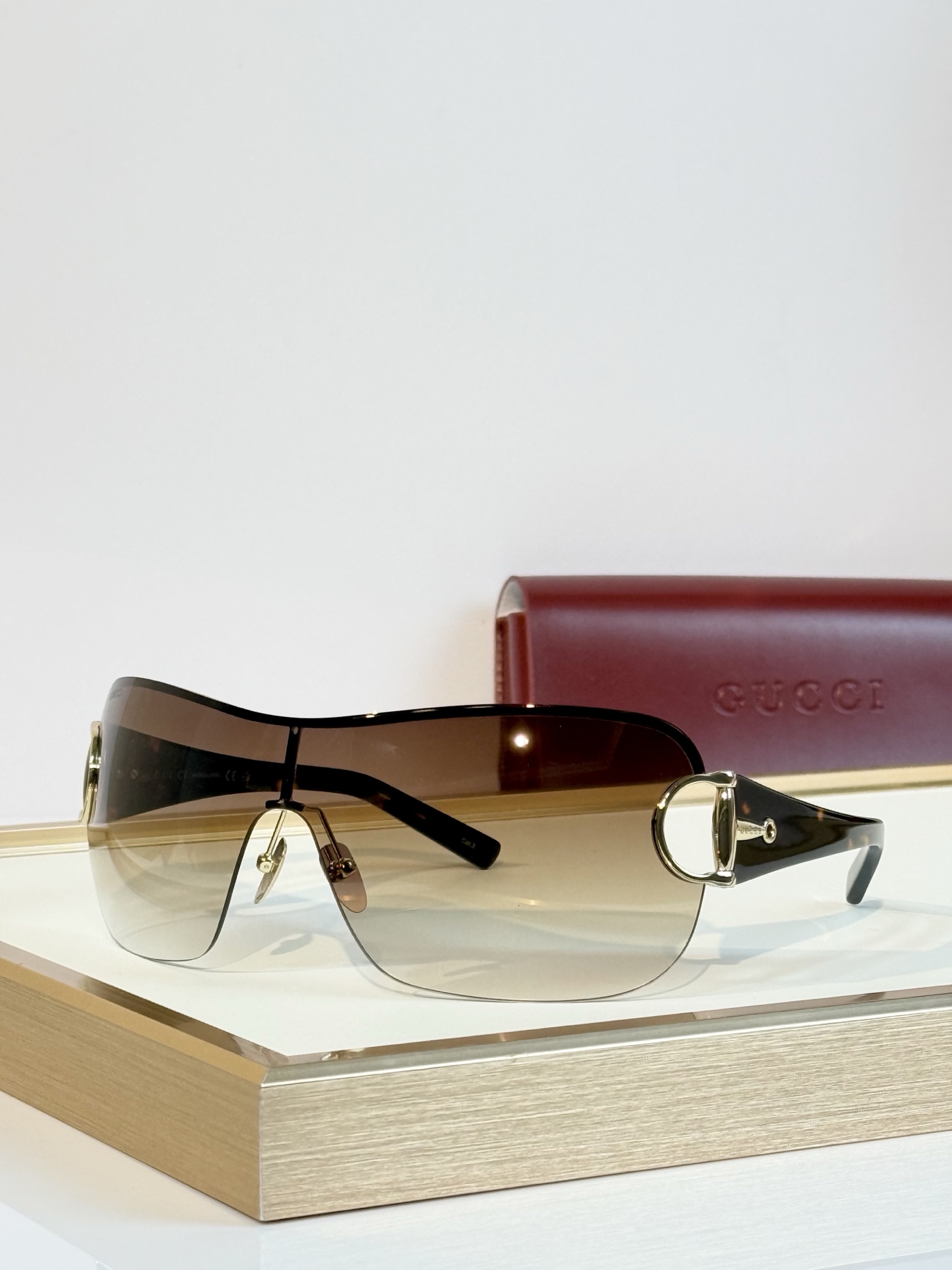 GUCCI  Oversized  MODEL：GG2174S SIZE：58口1-110 