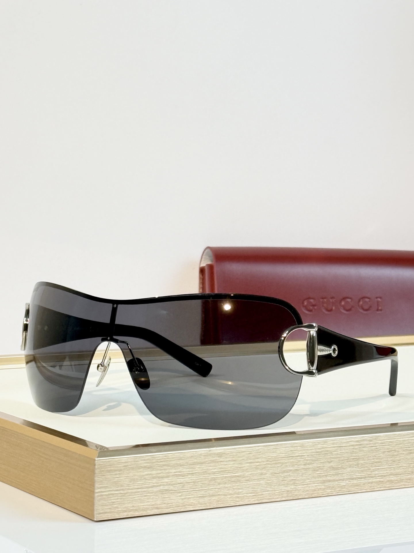 GUCCI  Oversized  MODEL：GG2174S SIZE：58口1-110 