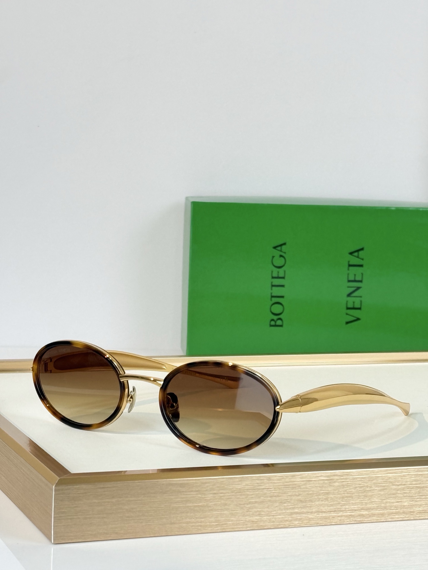 BOTTEGA VENET* MODEL：BV1386BS SIZE：58口24-145  