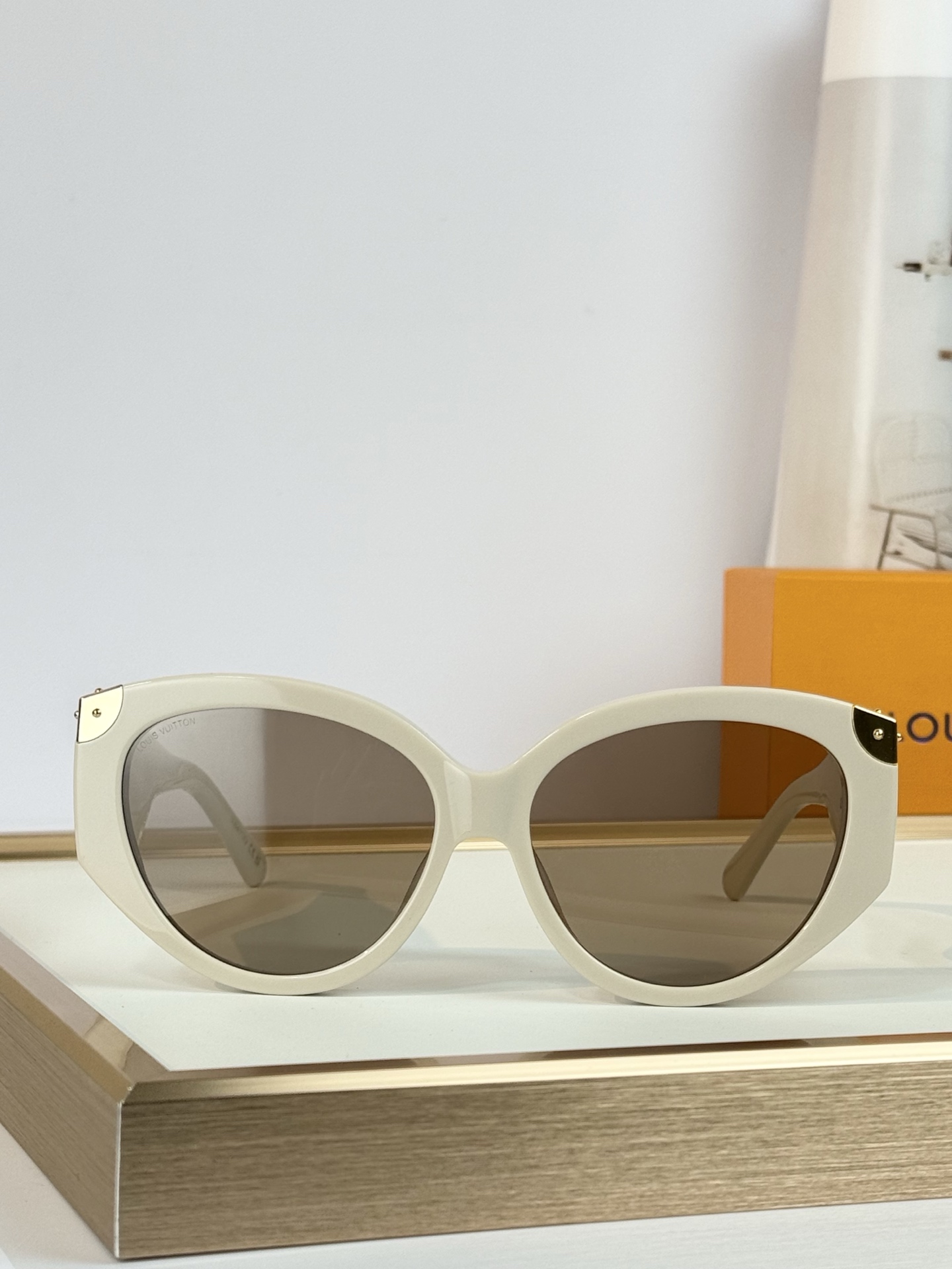 LOUIS VUITTO MODEL：Z3340W Z3339W Z3338W Z3337W SIZE：60口16-14