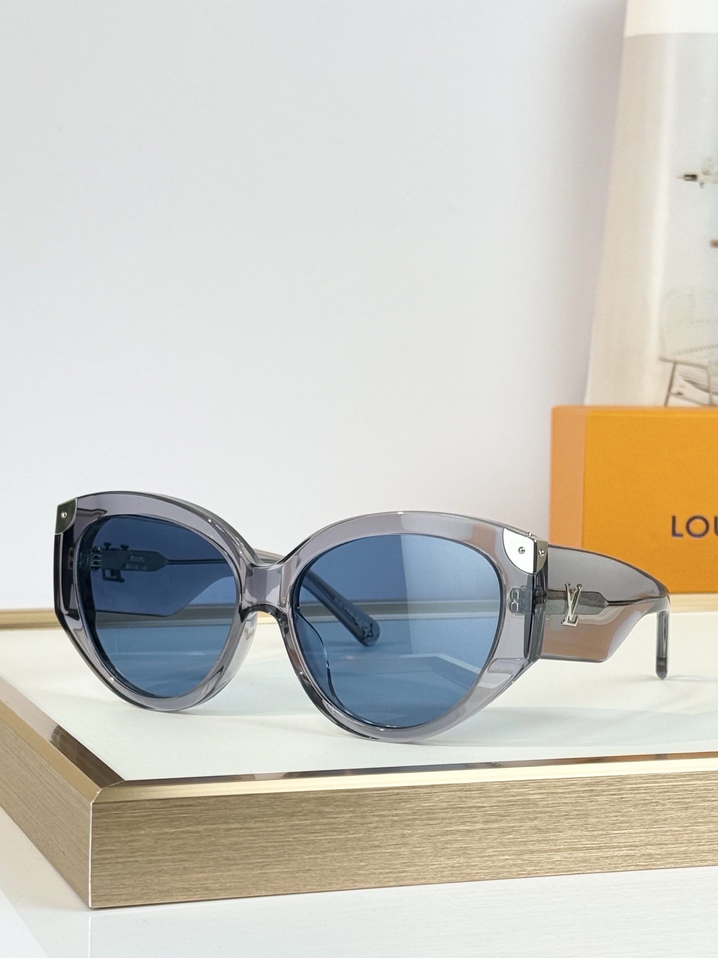 LOUIS VUITTO MODEL：Z3340W Z3339W Z3338W Z3337W SIZE：60口16-14