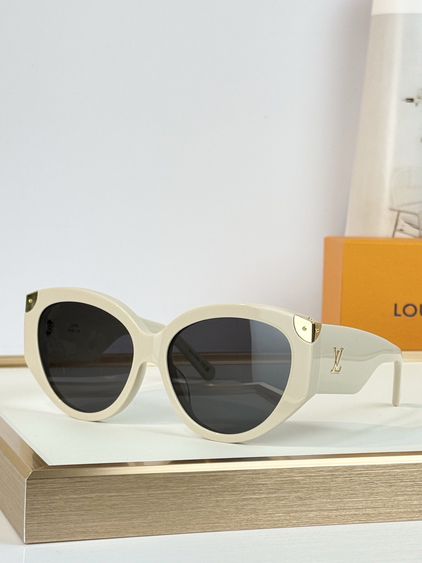LOUIS VUITTO MODEL：Z3340W Z3339W Z3338W Z3337W SIZE：60口16-14