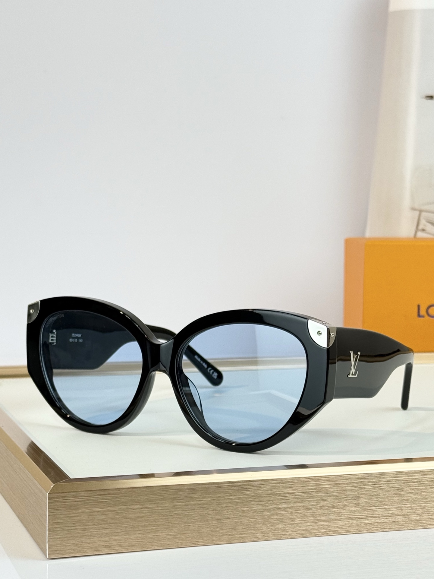 LOUIS VUITTO MODEL：Z3340W Z3339W Z3338W Z3337W SIZE：60口16-14