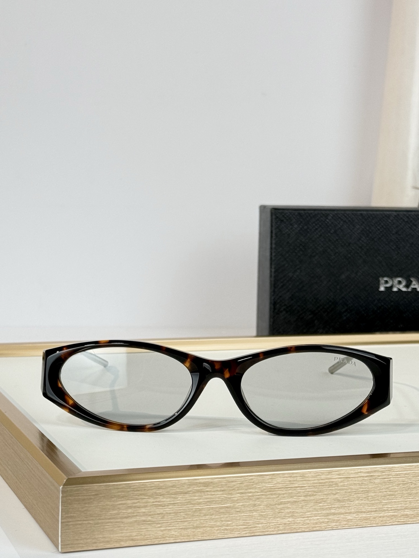 Gentle Monste* 联名Prad* MOD：PRD26S SIZE：58口19-135 