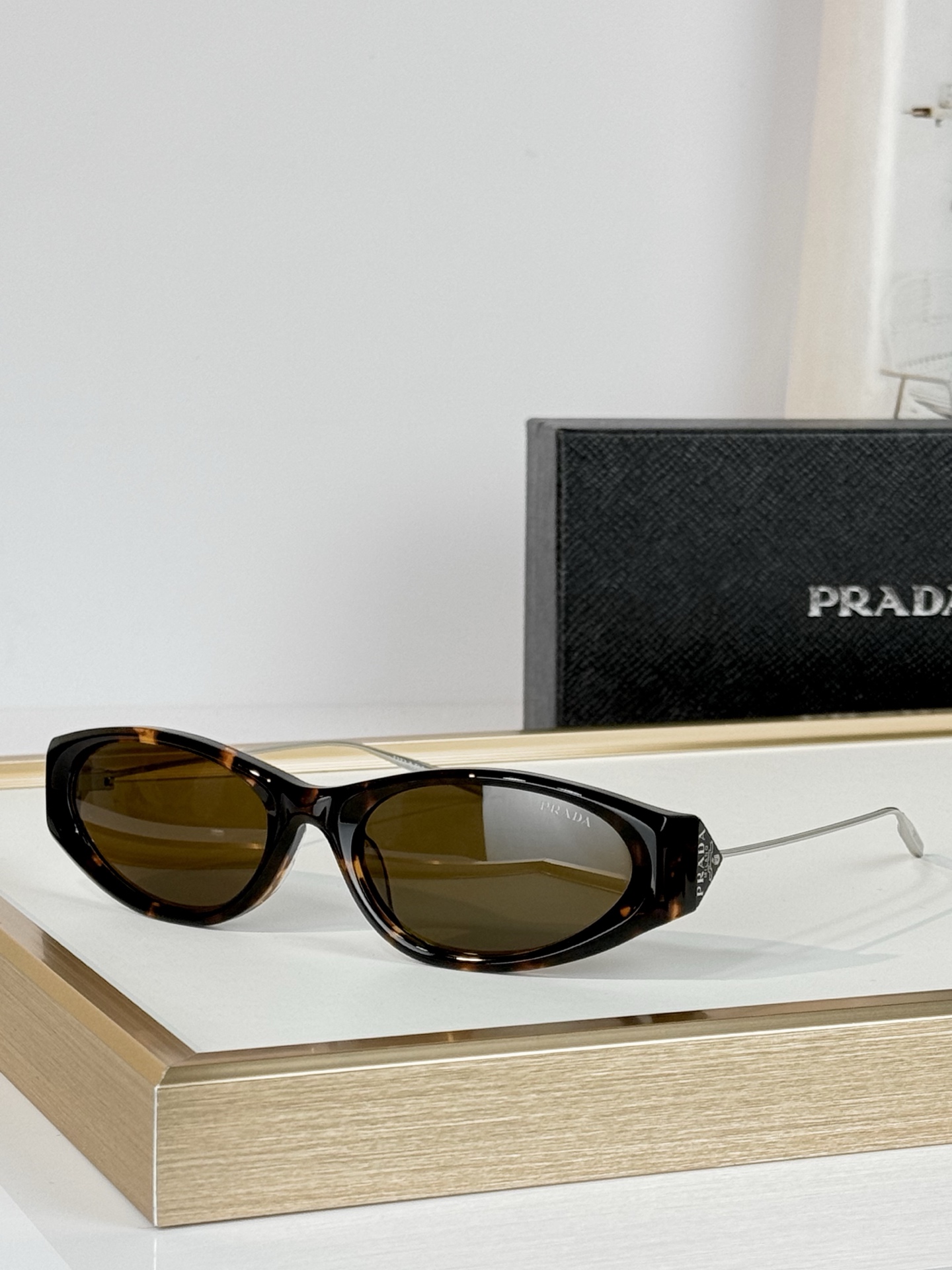 Gentle Monste* 联名Prad* MOD：PRD26S SIZE：58口19-135 
