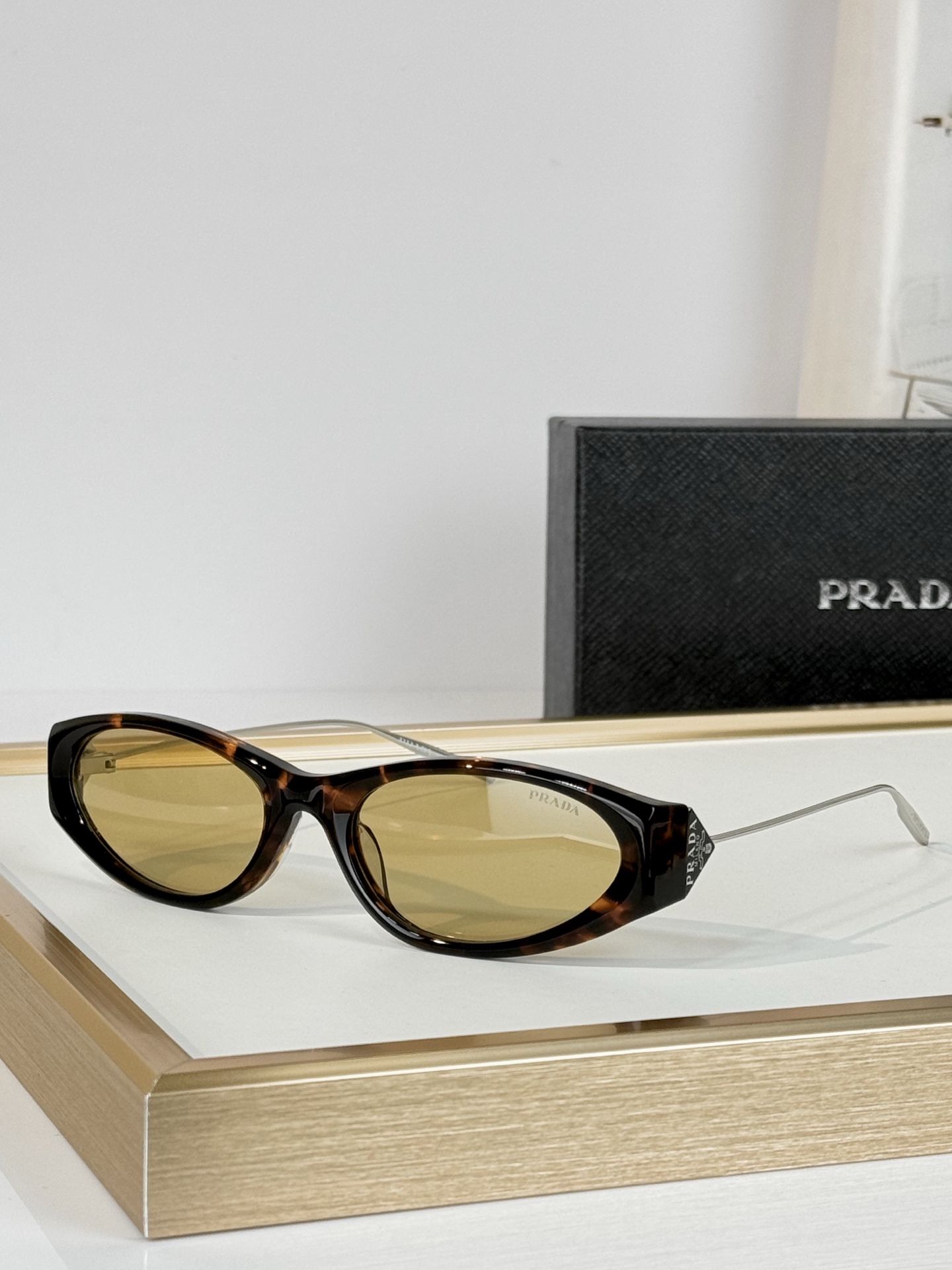 Gentle Monste* 联名Prad* MOD：PRD26S SIZE：58口19-135 