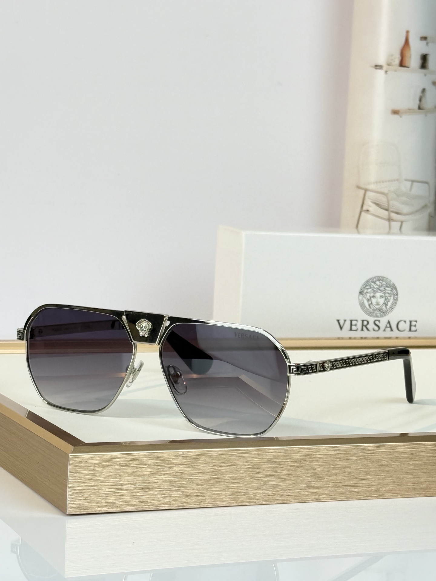VERSACE MOD：VE2187 Size：59口13-145 
