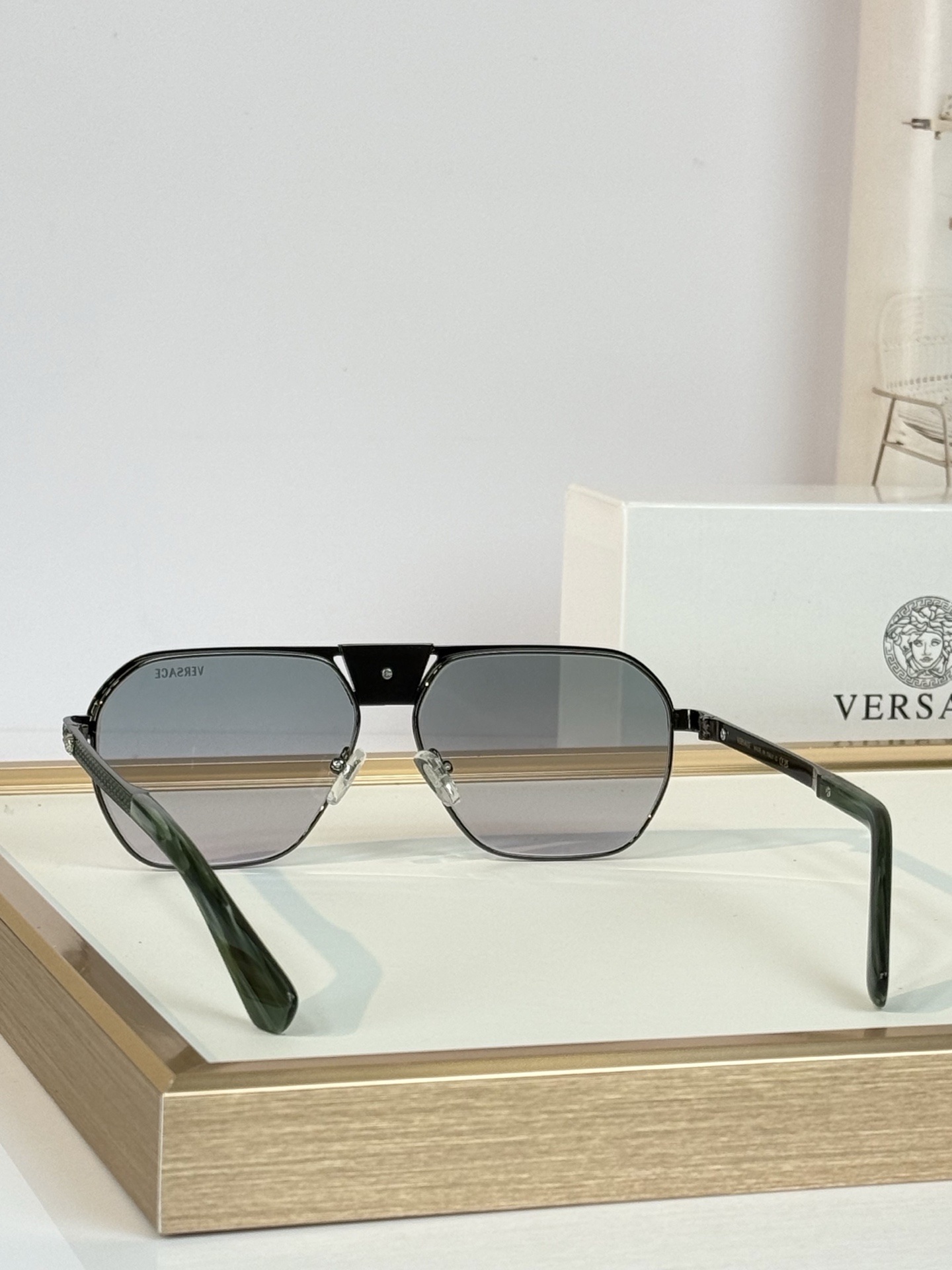 VERSACE MOD：VE2187 Size：59口13-145 