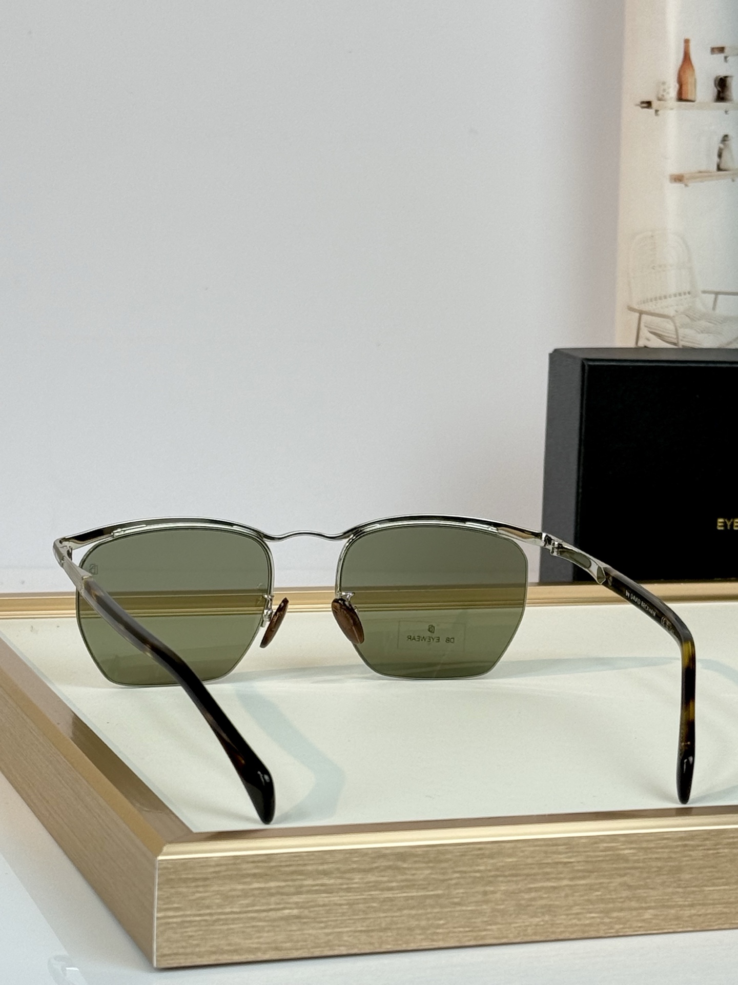 David Beckha* Mod：DB1225/S Size：55口20-145.  